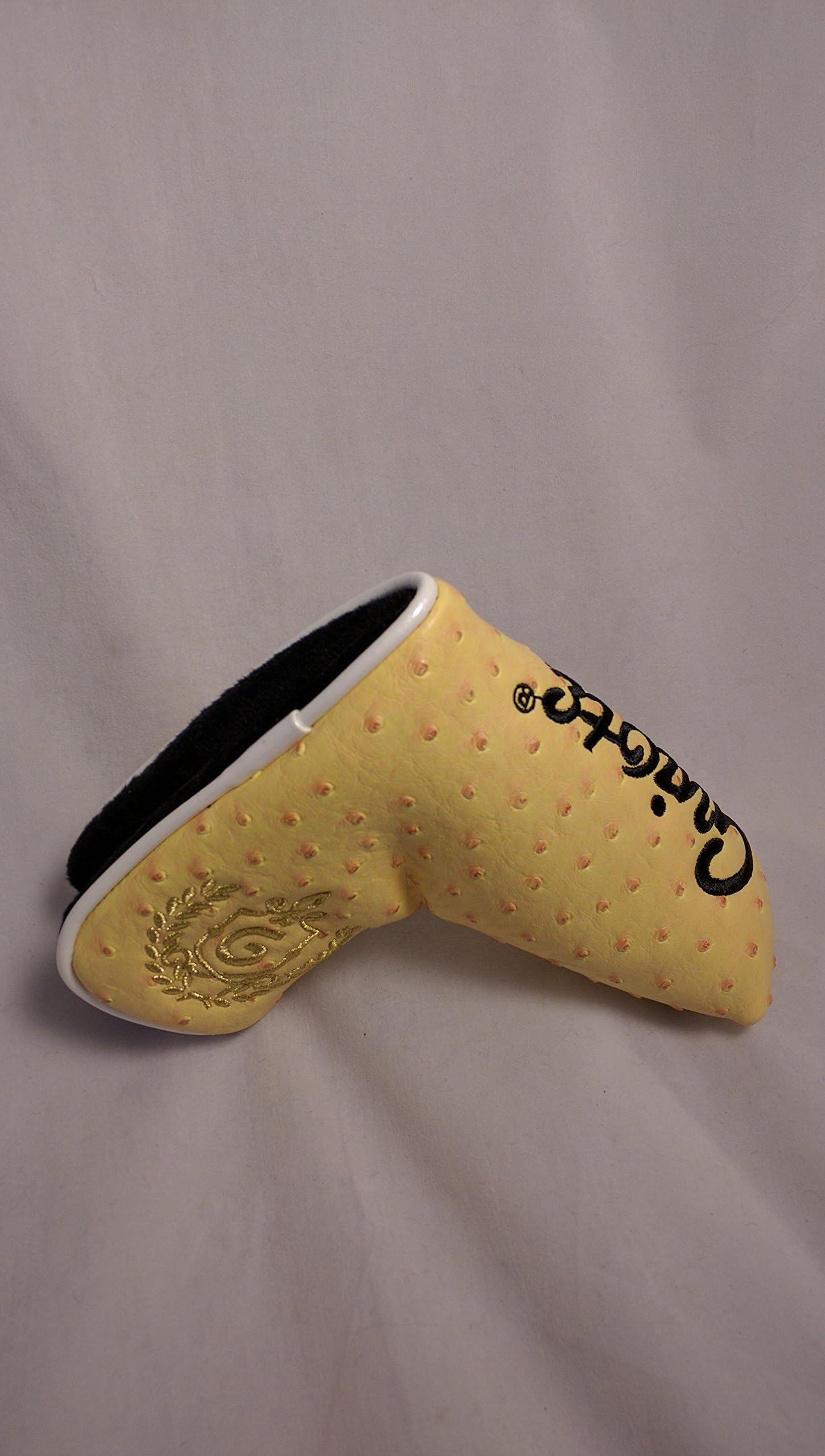 Guiote Textured PU Leather & Gold Emblem Blade Putter Cover Yellow