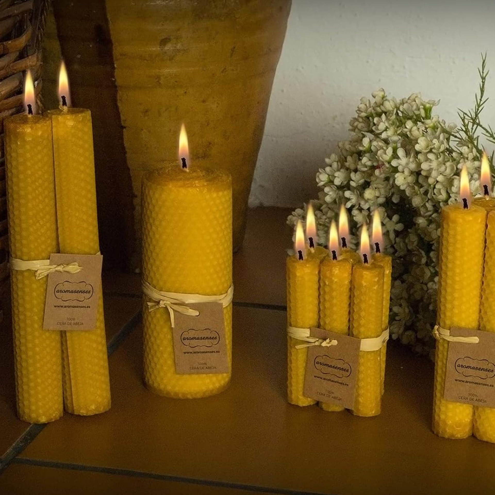 Aromasenses Velas de Cera Virgen | Forma de Panal de Abejas | Hechas a Mano | Sin Tóxicos | Auténtica Cera de Abejas Natural |Estilo Artesanal | Para Crear Ambiente Relajante | Velon 6 cm x 20 cm