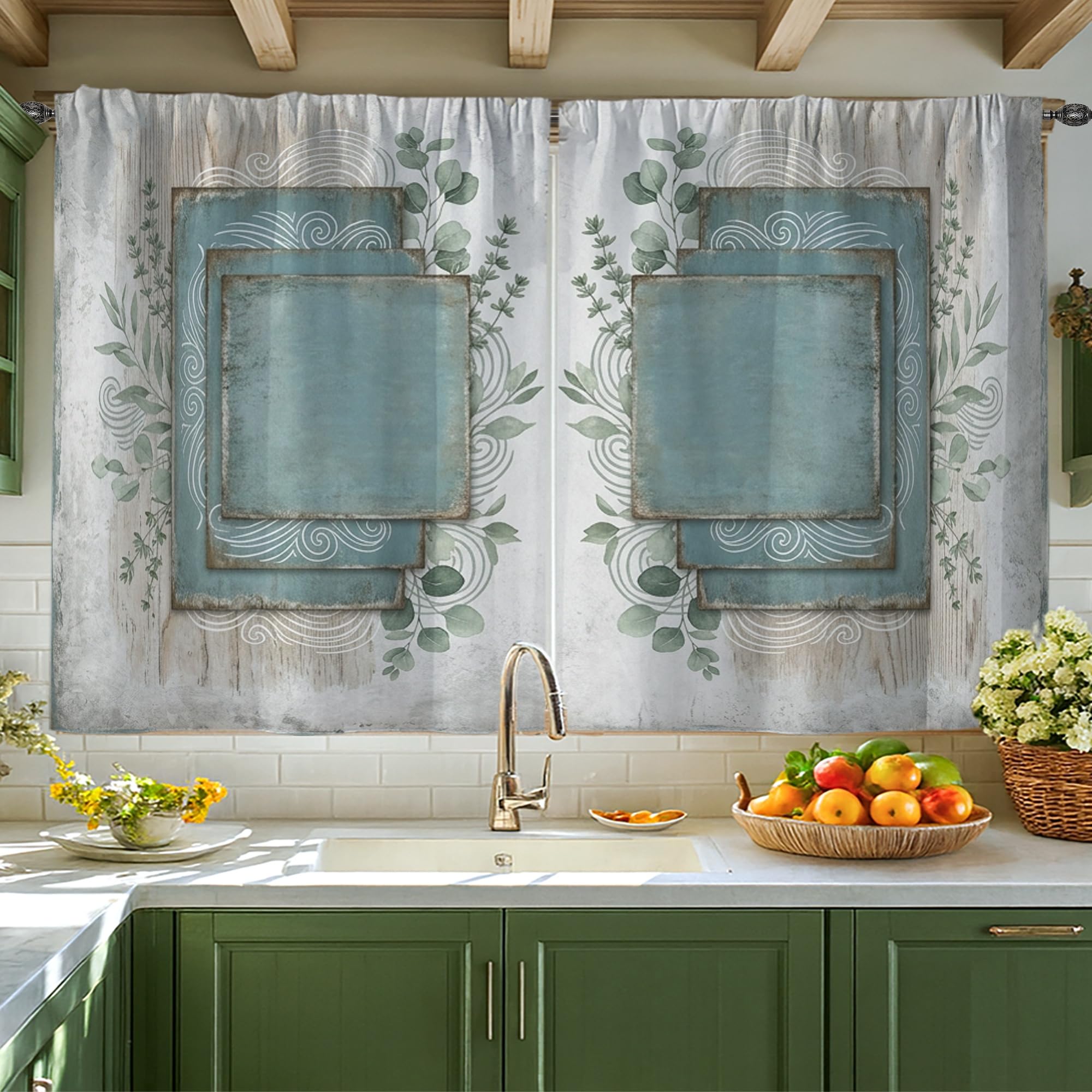 Rideaux de cuisine à motif floral rustique pour retrouver le charme des maisons de vacances