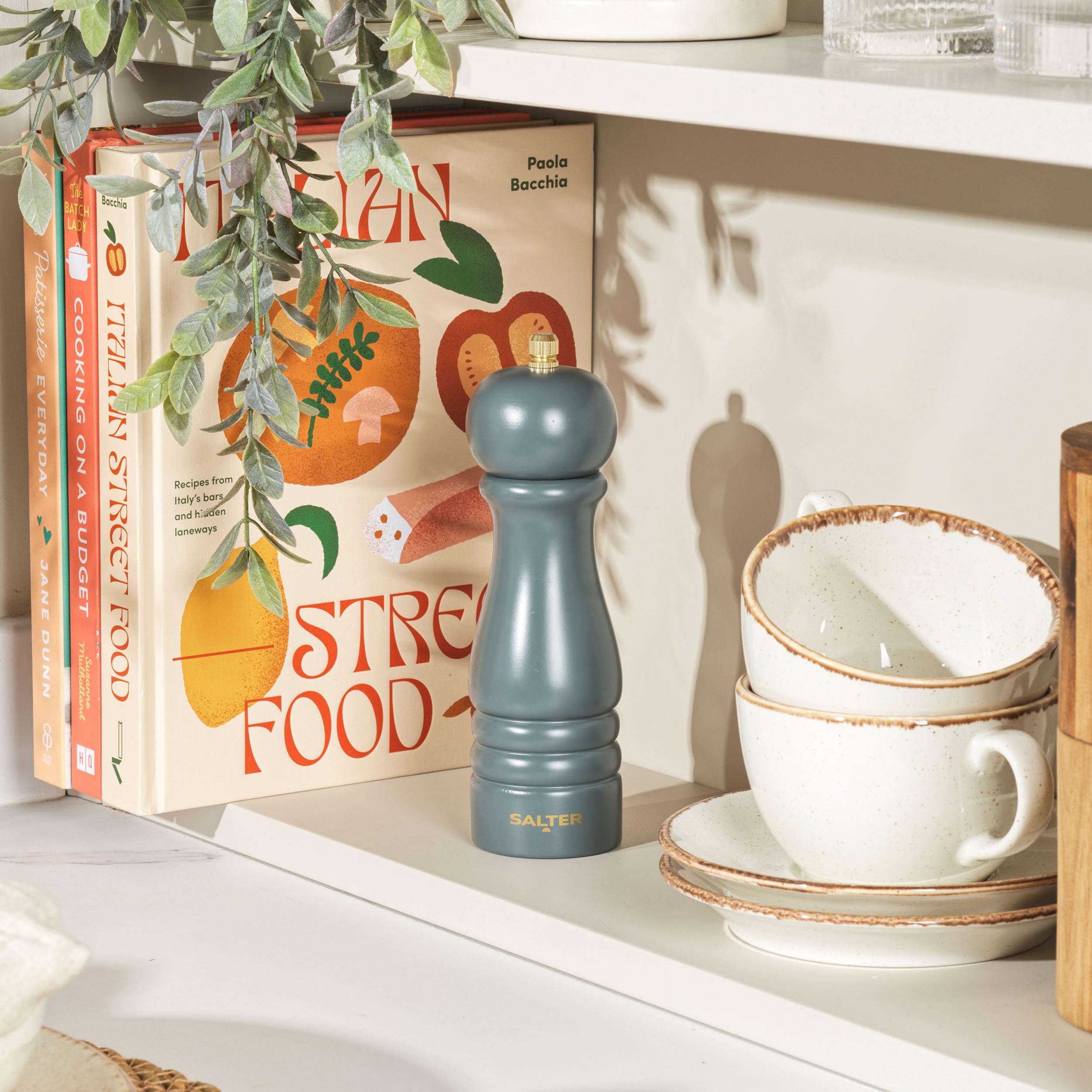 Salter BW120291GEU7 Olea Salt & Pepper Grinder, Single Wooden Seasoning Mill, Adjustable Grind Coarse to Fine - Image 2