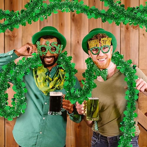 Miniatura 6 de unlemoni Guirnalda de oropel del día de San Patricio de 32.8 pies, guirnalda metálica verde trébol colgante brillante para decoración irlandesa de