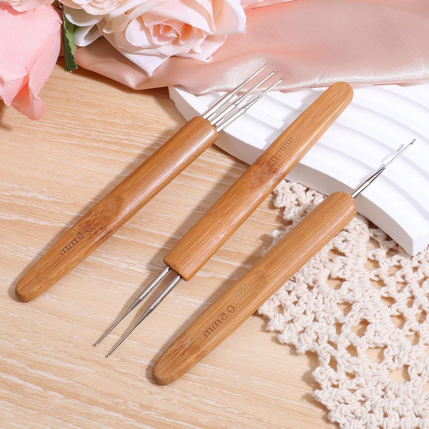 3 Pcs Dreadlocks Crochet Hooks for Hair, 0.5 mm Hair Crochet Hook Dreadlocks Crochets Needle Multifunctional Locking Tool for Dreads, Interlocking Tool for Locs Braid Craft