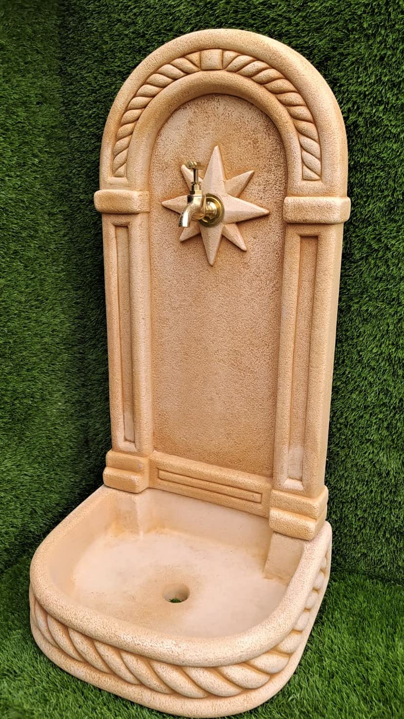AnaParra Fontaine murale modèle Poniente 37 x 32 x 77 cm. Béton pierre avec robinet. Fontaine décorative pour extérieur. Poids : 30 kg. Couleur : tuile