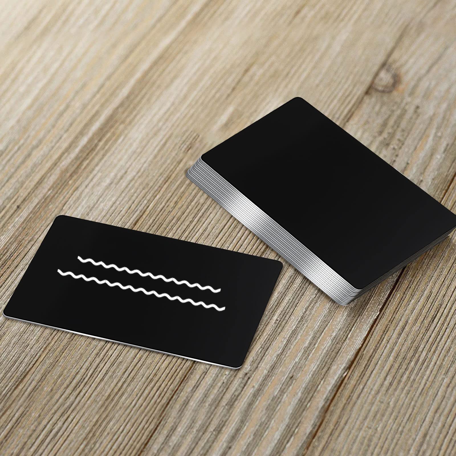 Metalen visitekaartjes, 50 stuks, blanco kaarten van geanodiseerd aluminium, indrukwekkende lasergravure, doe-het-zelf, voor House Office cadeaukaarten, met metalen visitekaartjes, etui (zwart