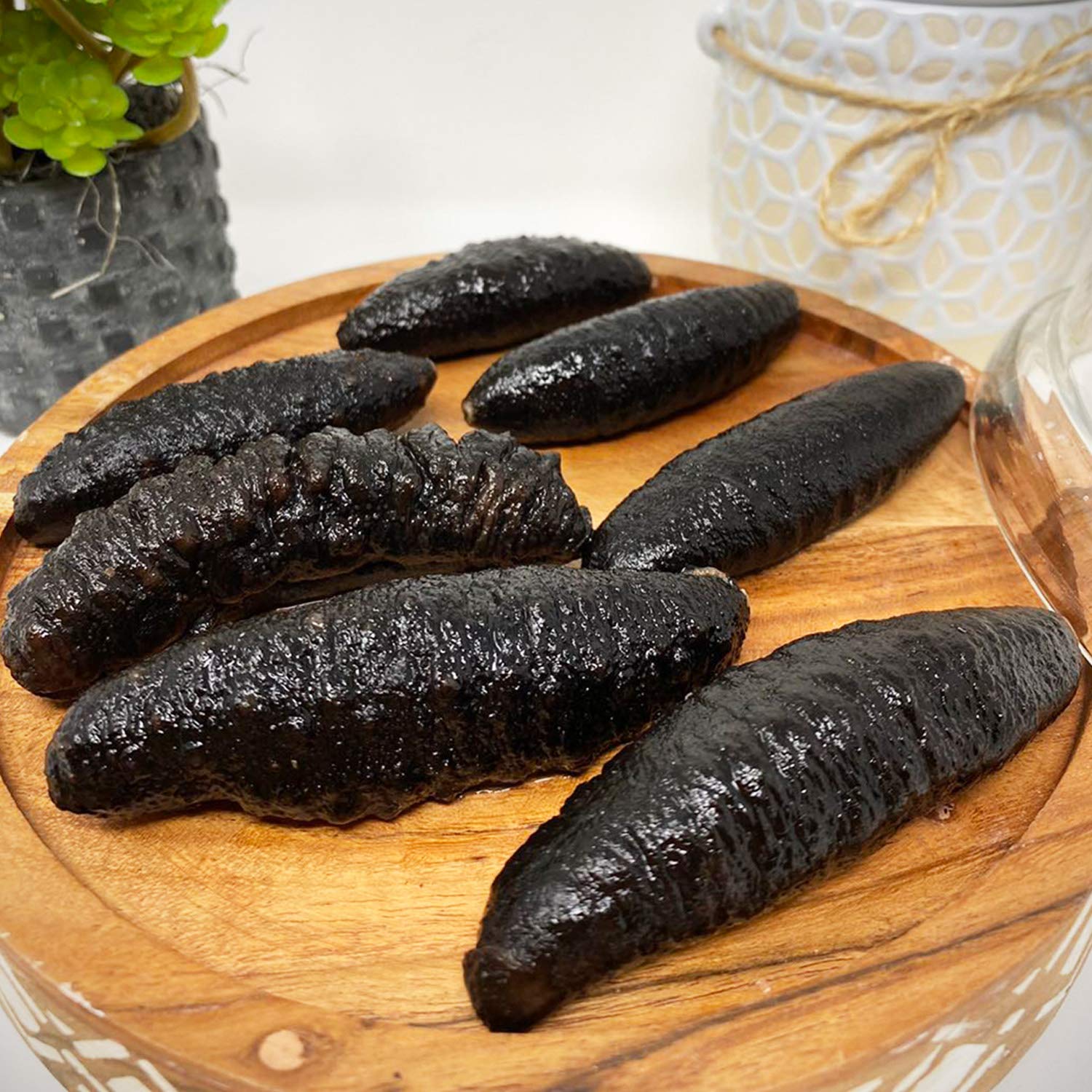 DOL Sea Cucumber,Wild Caught Sun Dried Sea Cucumber (Atlantic Black Pin Dried Sea Cucumber-M-1 Pound/Box)