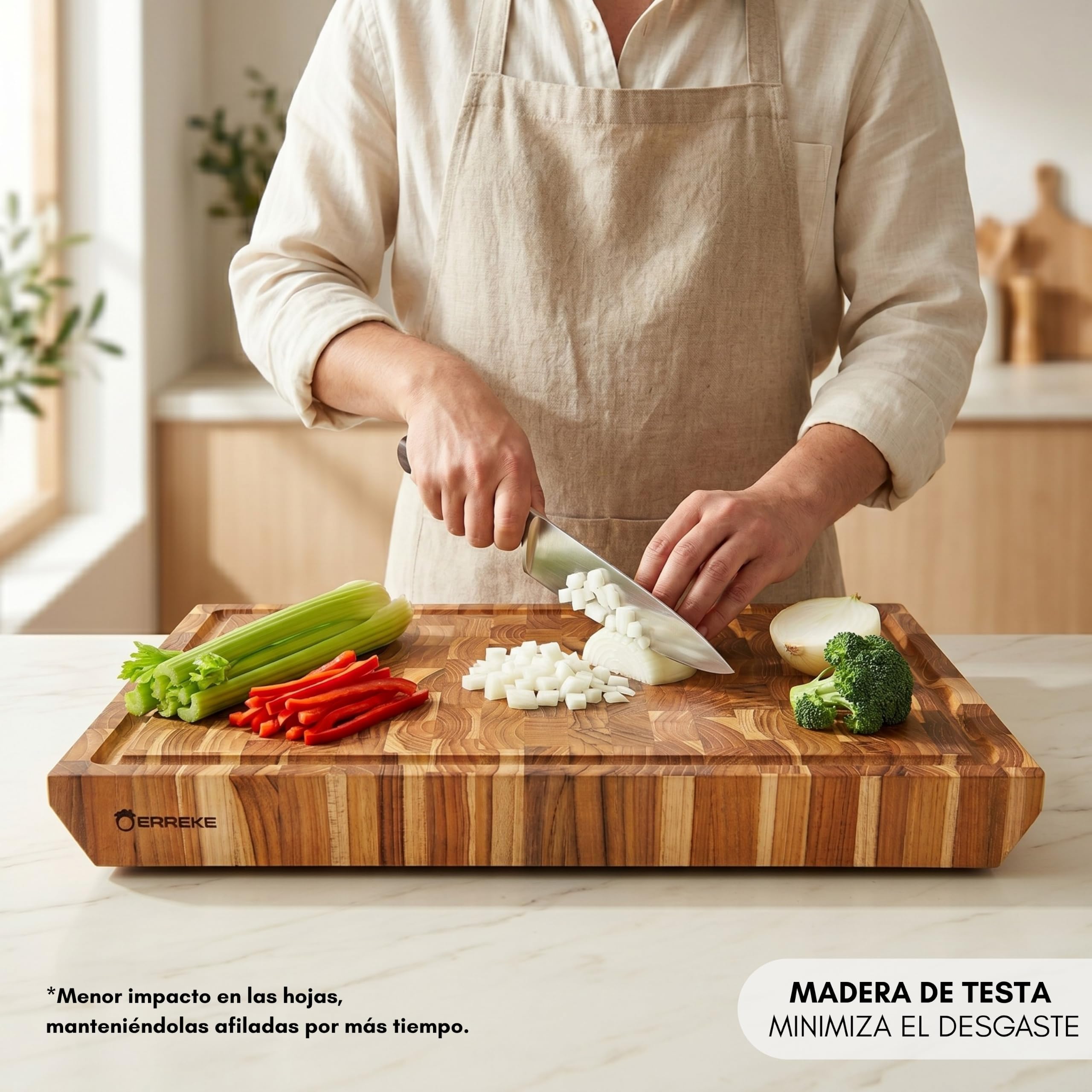 Erreke Tabla de Madera de Teca End Grain, 50x35x5 cm, Grande y Gruesa | Tipo Bloque Carnicero con Ranura. Patas Antideslizantes y Asas Biseladas. Tabla Madera Cocina. Tabla de Servir y Presentación