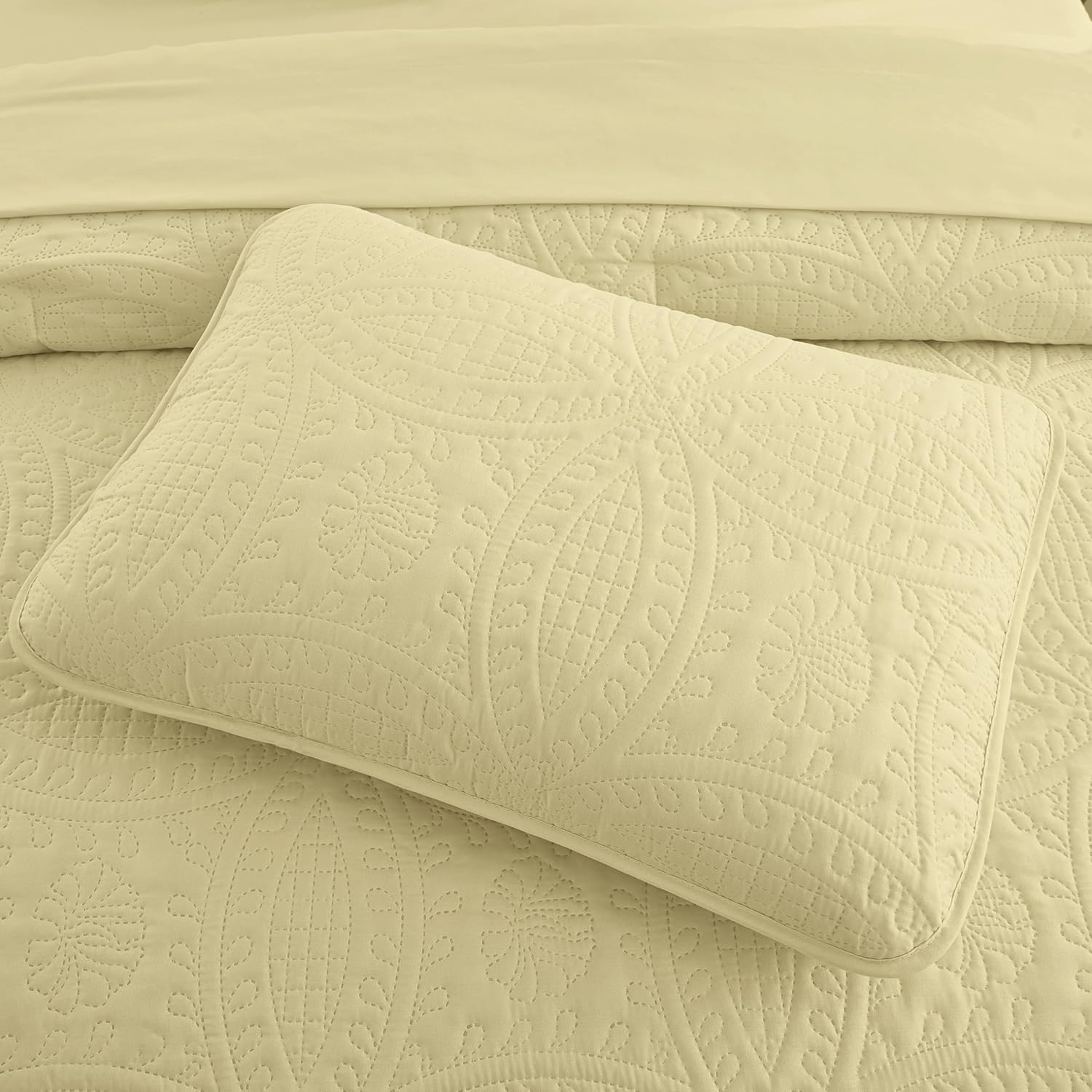 Chezmoi Collection Liam Pastel Yellow King Size Bed in a Bag Comforter Set - 7 Pieces Coin Pattern Lightweight Comforter with Bed Sheets, Pillowcases & Shams Bedding Set for All Seasons - Image 7