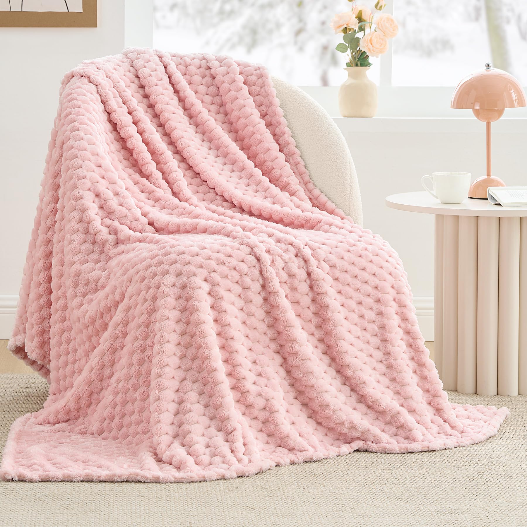 BEDELITE Valentine Day Fleece Decorative Blanket - 3D Jacquard Pink Throw Blankets for Women's Couch & Bed, Soft and Cozy Warm Plush Fluffy Blanket, Cute Birthday Gift for Women, 50x60 Inches