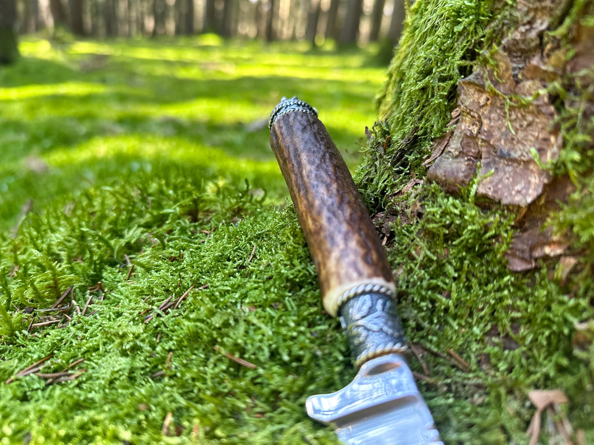 Almbock Trachtenmesser und Hirschhorn-Flaschenöffner - Jagdmesser mit Gamskrucke, REH-Krone oder Hirschhorn-Griff mit Bayernwappen, Grandl oder Wildschein-Kappe