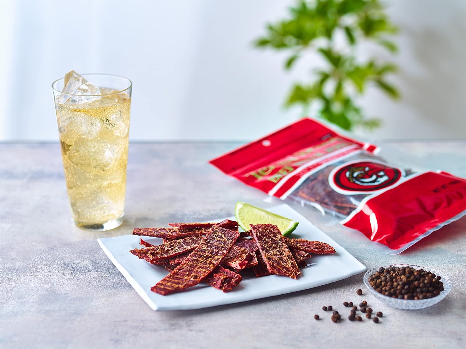 Amazon テング ビーフステーキジャーキー ホット 100g テング おつまみ 珍味 通販