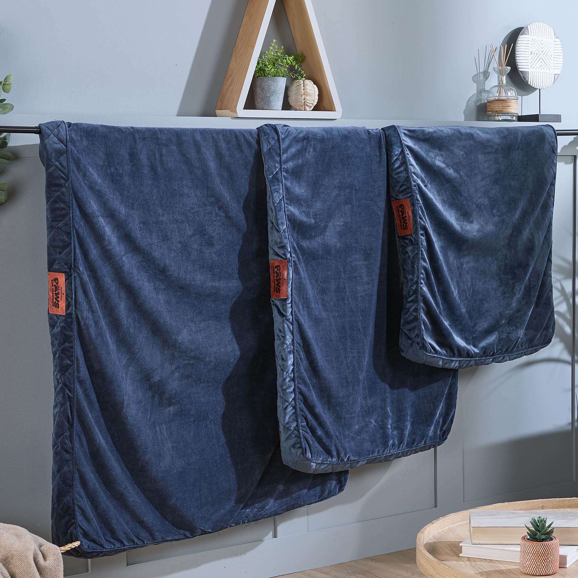 Slumberdown Medium Dog Bed Zipped Removable & Washable Replacement/Spare Cover For Small/Medium Pet Beds, Soft Touch Microfleece Velour Cover with Anti Slip Bottom, Navy (L 60cm x W 80cm) — image 1