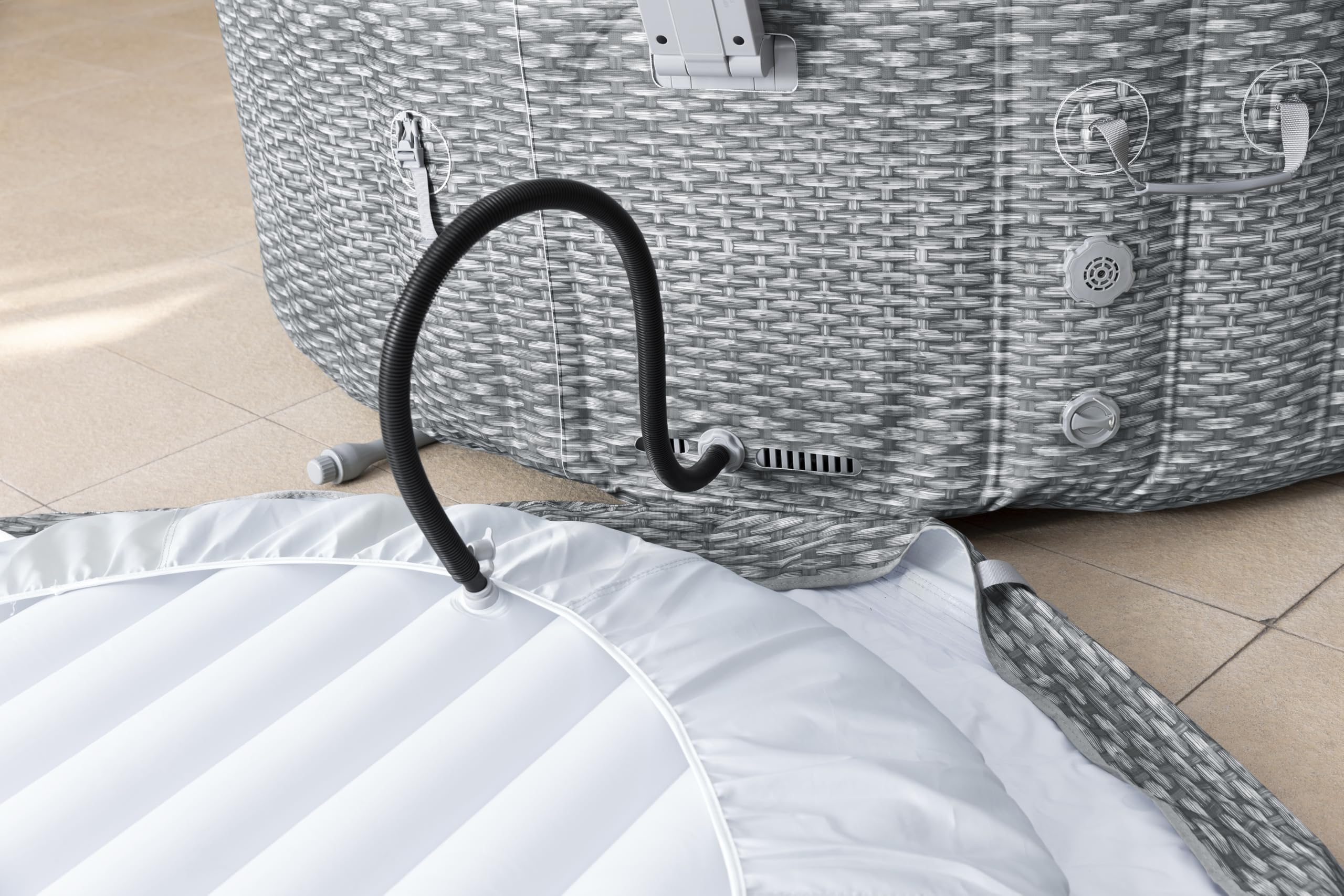 Bestway Lay-Z-SPA Energiespar-Whirlpool Bali AirJet, Ø196x71cm, 6 Personen, Heizung, Frostwächter, 140 AirJet-Düsen, App-Steuerung, UltraFit-Pumpeneinheit, Thermo-Abdeckung, Rattan, GS-Zertifiziert