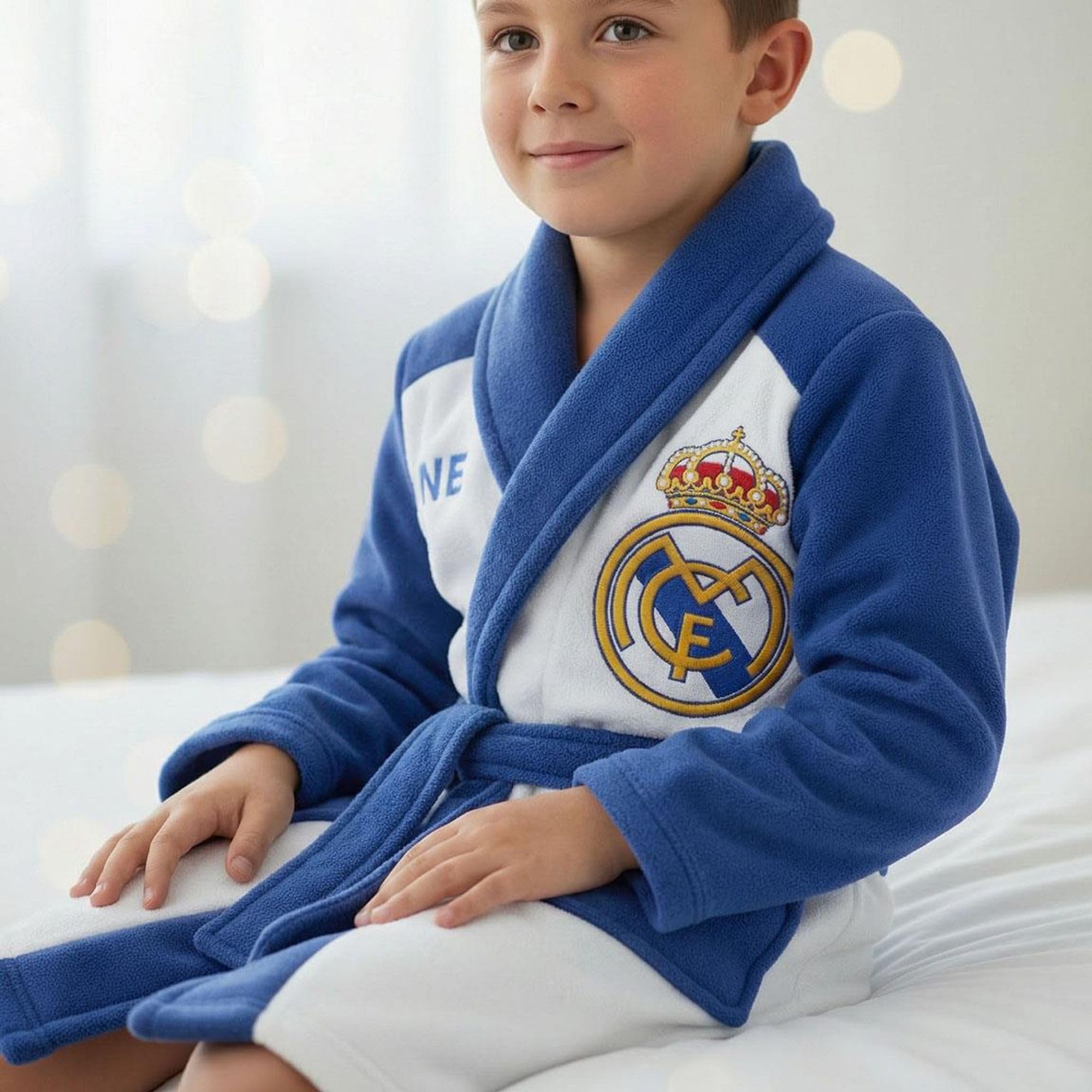 Real Madrid Batín Coral Fleece Niños Bata de Casa Oficial Escudo Club Ropa Invierno Cálida