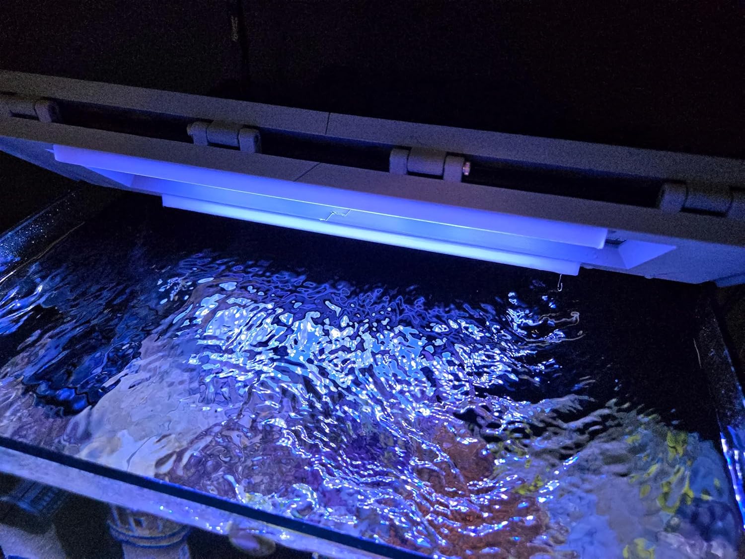 Hinged Fish Tank Cover for Hello Reef 15 Gallon Aquarium (Black) | Customized All-in-One Saltwater Aquarium Accessories | Anti-Evaporation Design