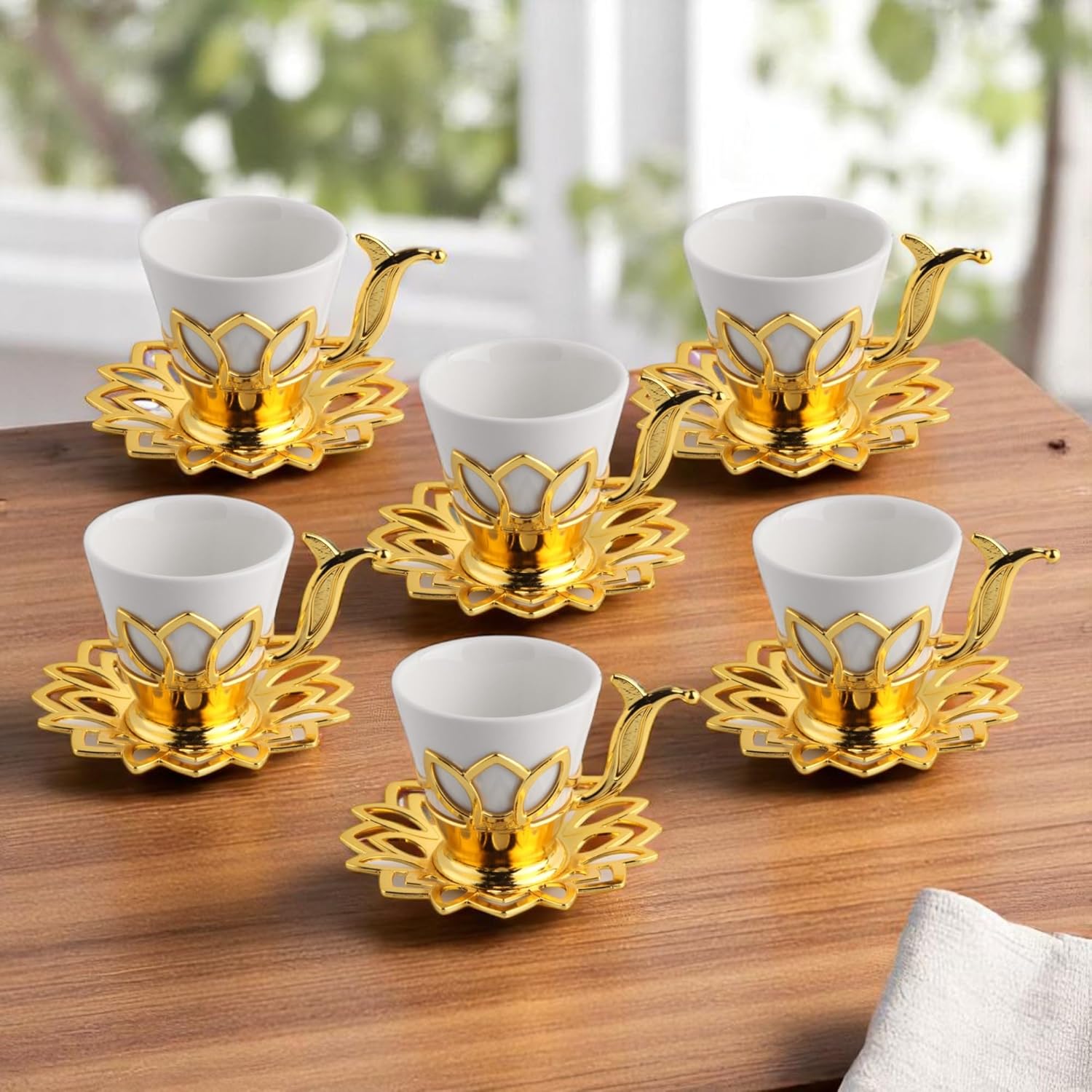 Alisveristime (Set of 6) Turkish Coffee Set with Porcelain Cups, Zamac Holders & Saucers – 80ml Capacity, Ottoman Motif, 4 Color Options (Gold)
