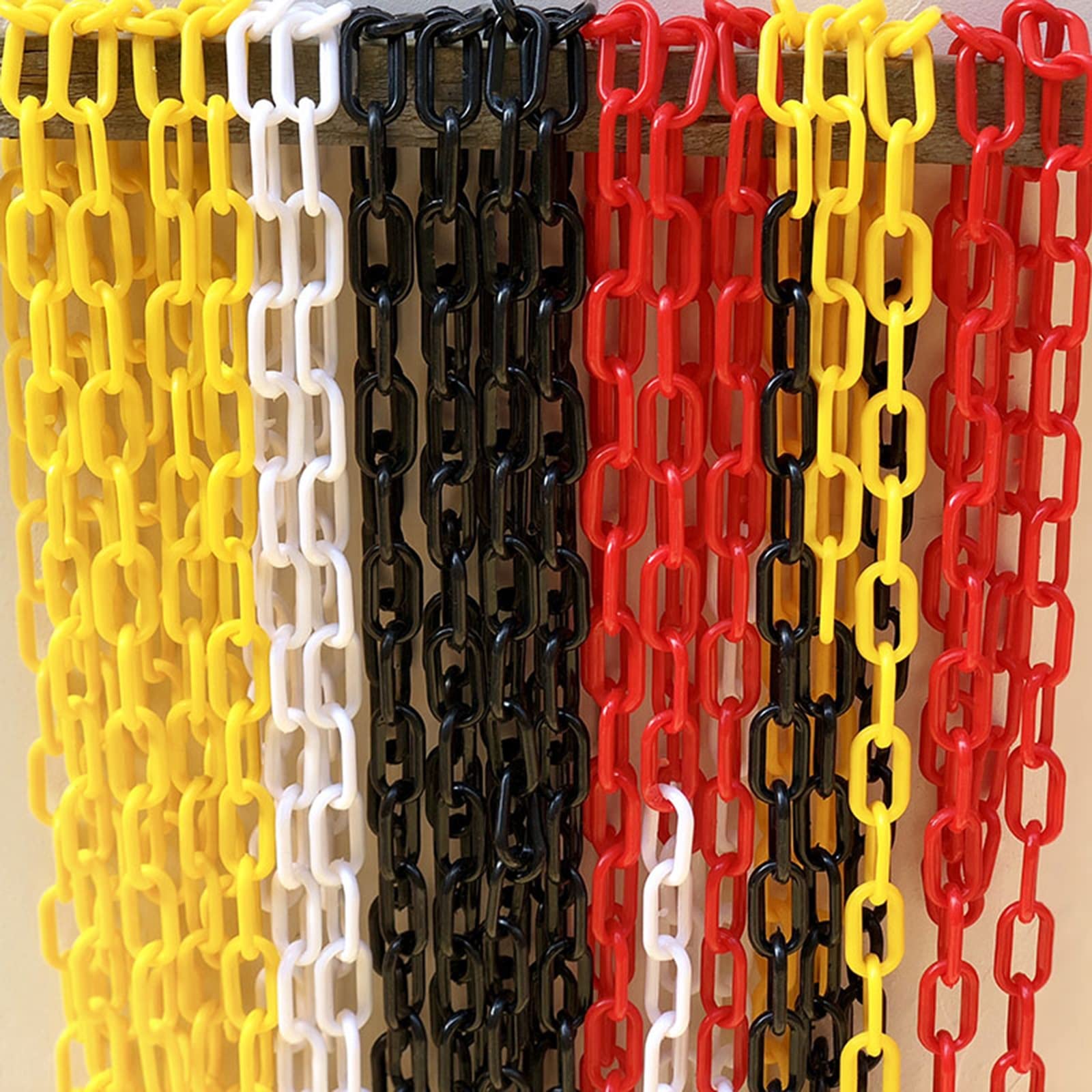 Wytrzymała plastikowa bariera łańcuchowa, 25 m, czerwono-biała, ogniwo ostrzegawcze do kontroli tłumu, lekka blokada parkowania z haczykami, wodoodporne rozwiązanie do zarządzania kolejką, 10 mm