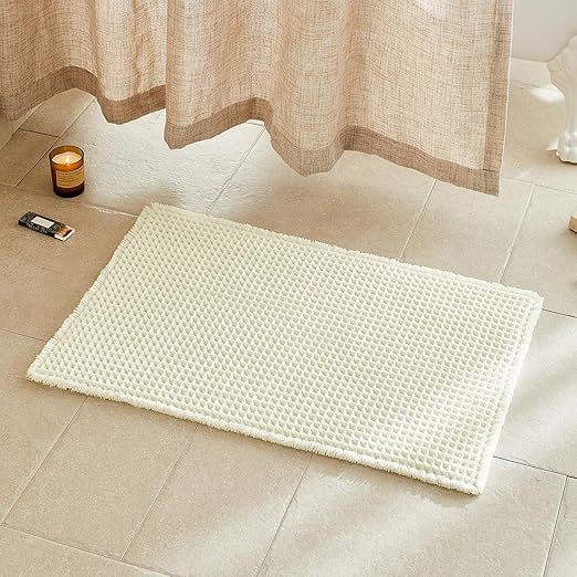 White Bathroom Rugs, Waffle Bath Mat Non Slip Washable Super Absorbent Quick Dry Boho Farmhouse Bathroom Decor, 30"x20" White