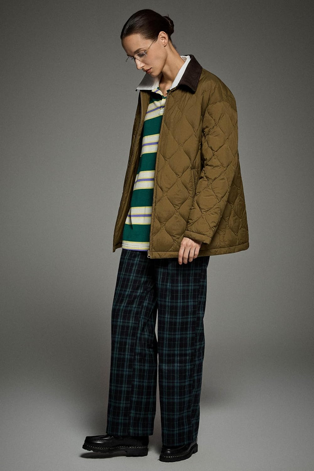 Orolay Women's Oversized Lightweight Down Jacket Zip Up Barn Quilted Puffer Coat Casual Outerwear with Pockets - Image 6