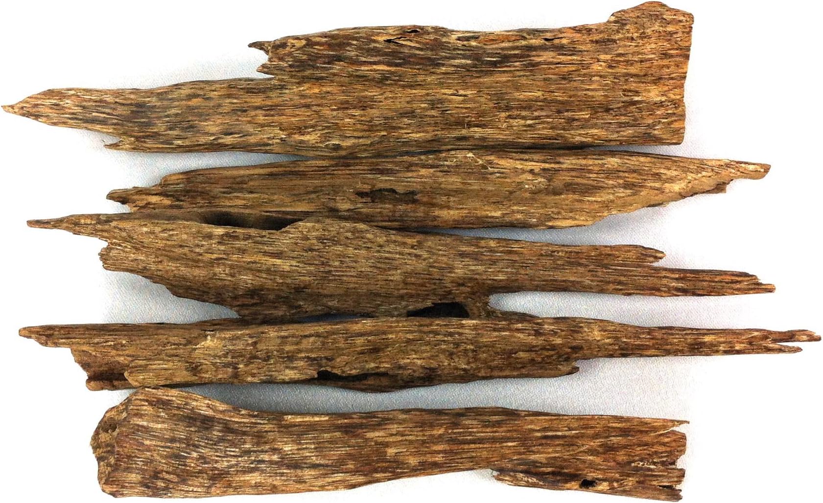 Agarwood Bark Chips by Mukhallat