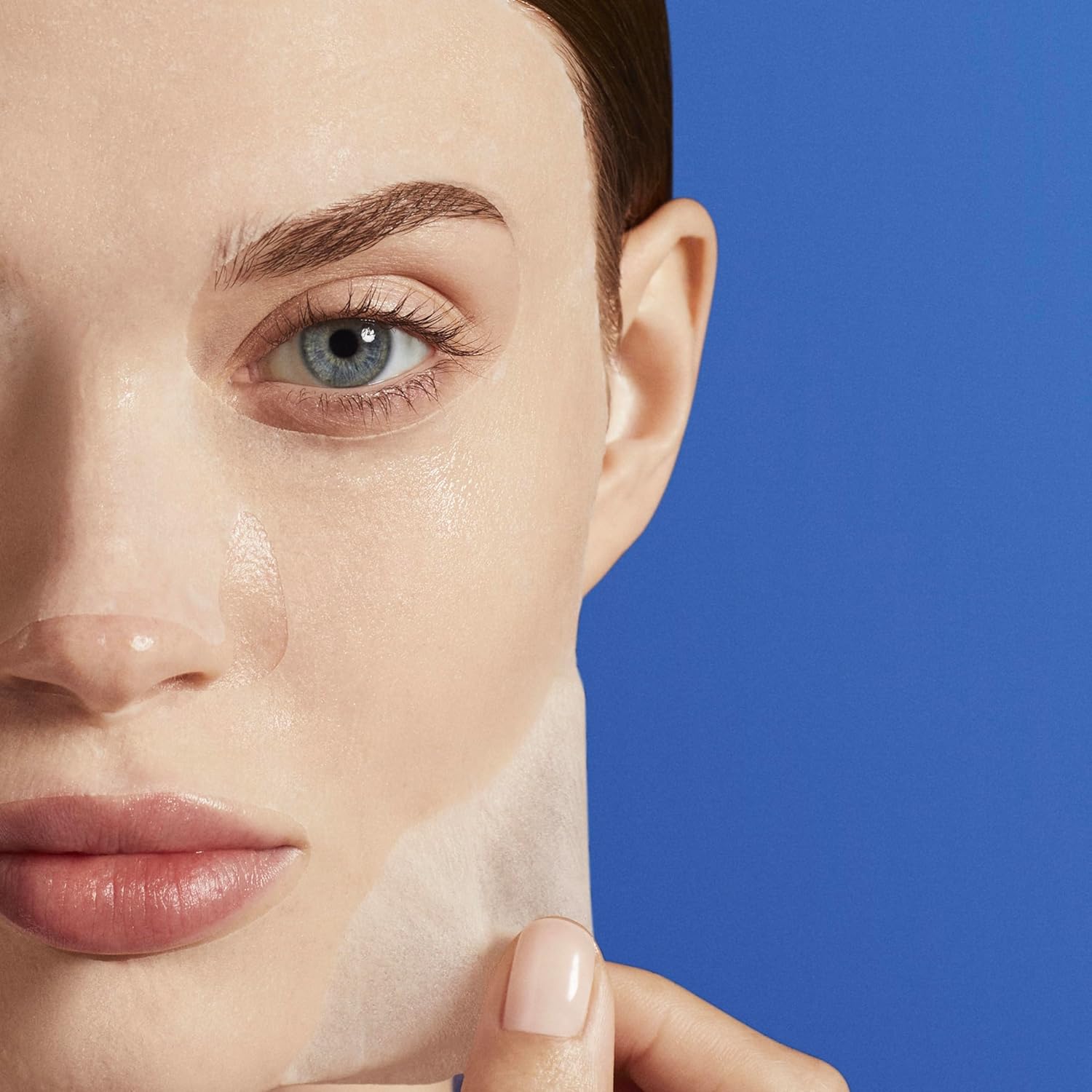 Biotherm Aquasource Flash Sheet Mask, a Moisturizing Face Mask with Biotech Plankton