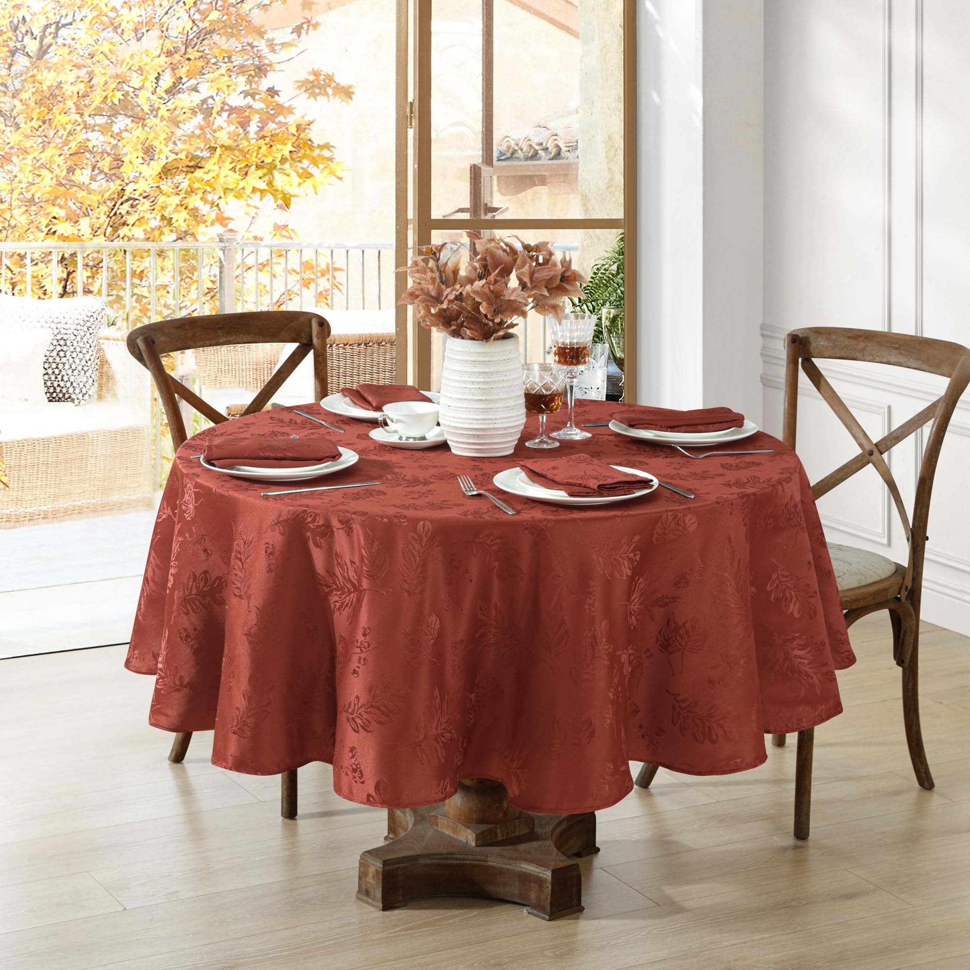 Elrene Home Fashions Elegante Mantel de Tela Jacquard de Damasco para otoño/Cosecha/Acción de Gracias, 60 Pulgadas x 84 Pulgadas, Ovalado, Color Rojo