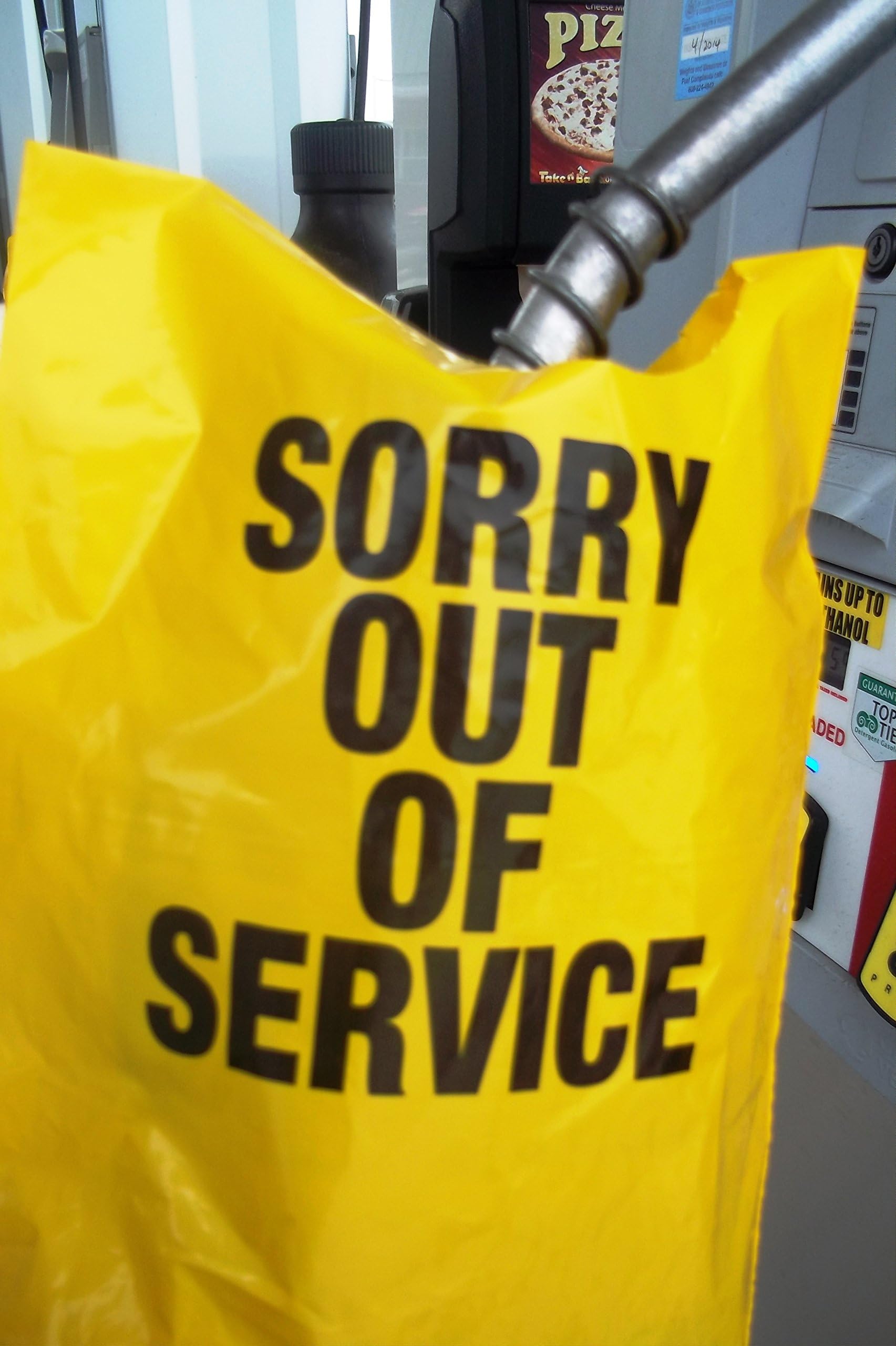 Yellow Out of Service Bags for Fuel Pumps, 24 Per Sleeve, 6 Sleeves Per Box, 9" x 11", 4" Nozzle Opening at Top