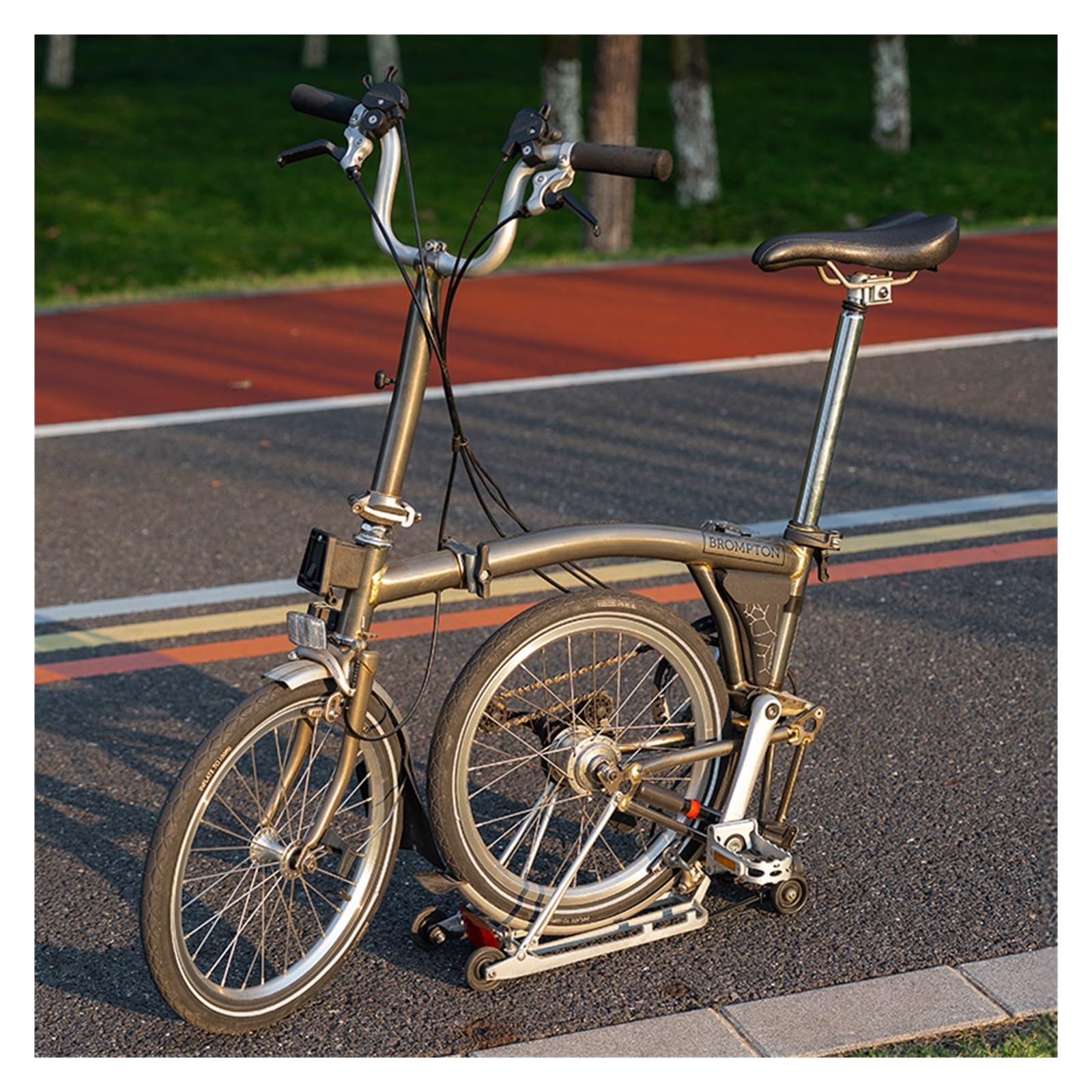 Xi Yu Borsa da bici mini triangolo impermeabile da 1 pezzo da 0,32 litri | Guida quotidiana su brevi distanze, conserva piccoli accessori for il ciclismo