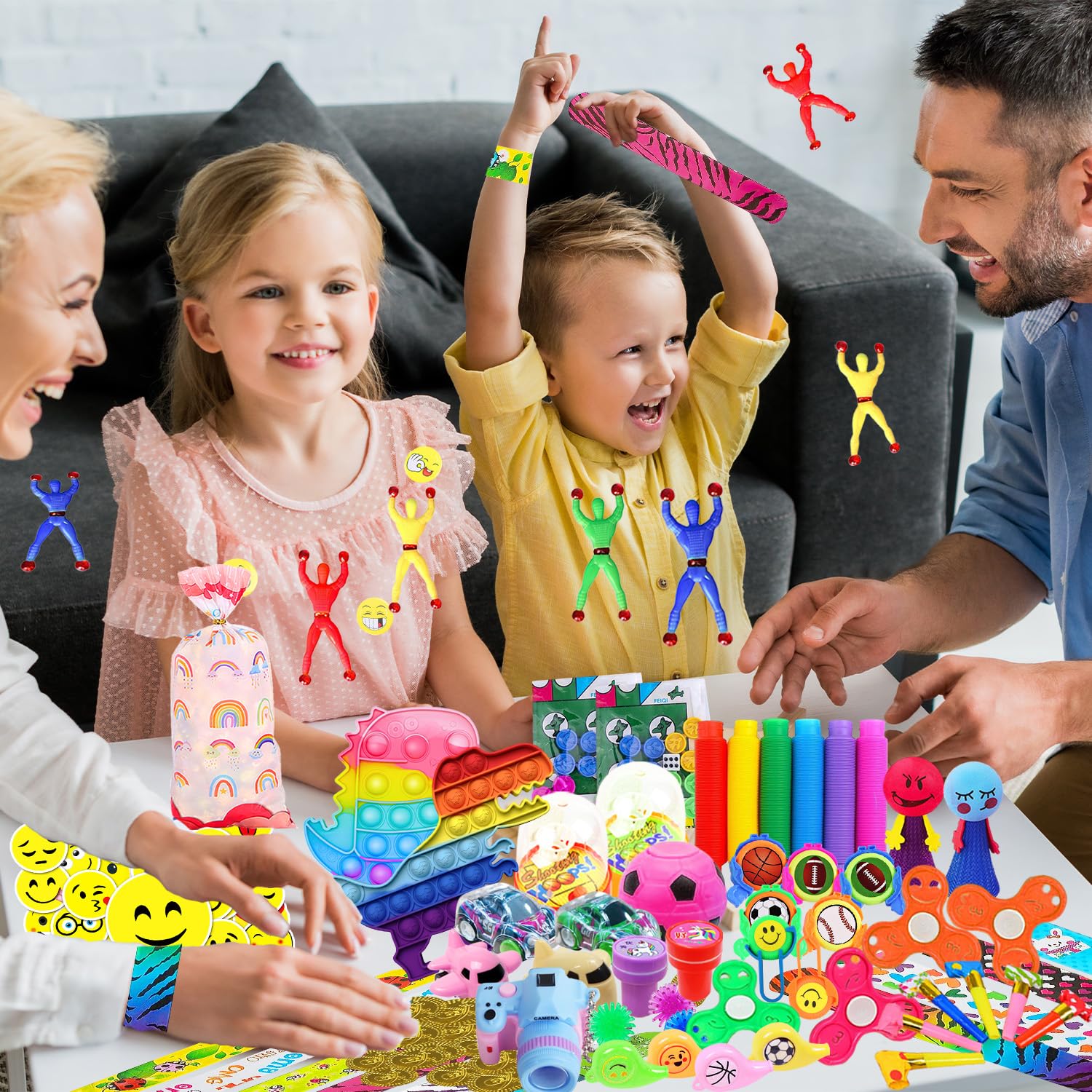 Giocattoli Gadget Festa di Compleanno per Bambini, 116PCS Favors Borse Giocattoli Gadget Festa di Compleanno per Bambini, 116PCS Favors Borse