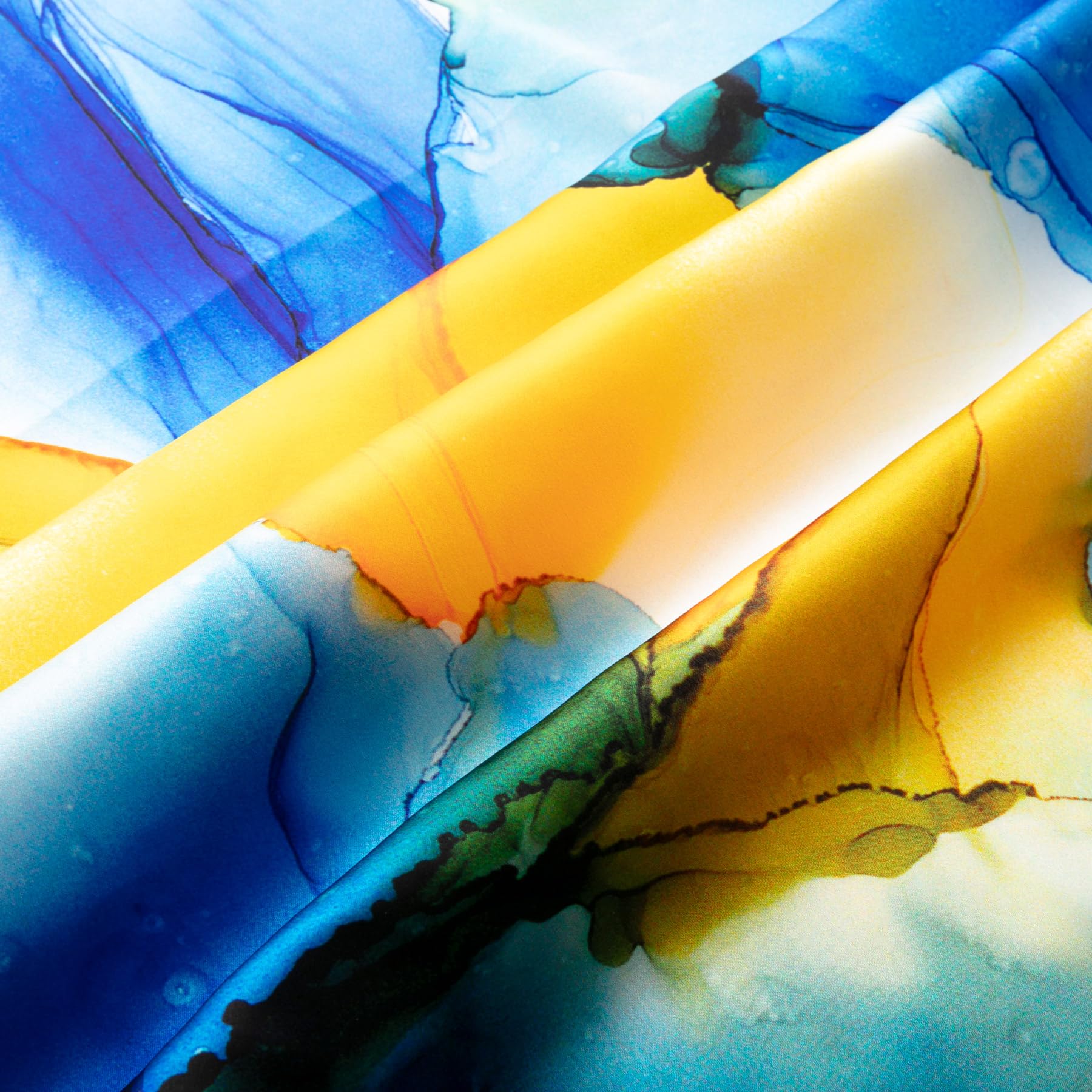 Hamzah Carré de Soie pour Femme | Foulard en Soie Satin 90x90 cm | Motif Abstrait Fluid Art | Impression Double Face & Reversible | Bords Cousus à la Main | Idée Cadeau Élégante