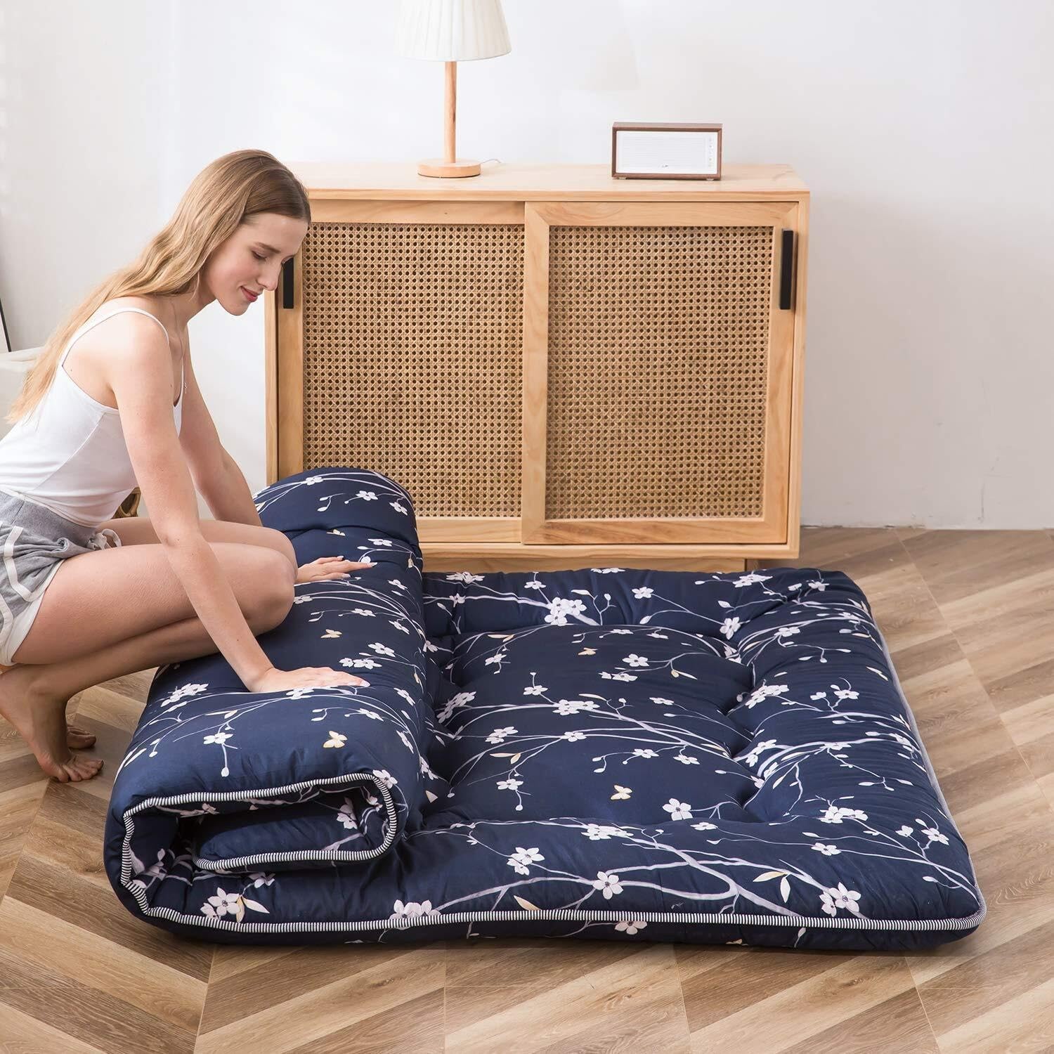 Tappetino per dormire in stile giapponese, portatile, pieghevole, spesso, per adulti, design country, arrotolabile, da campeggio, divano letto reclinabile