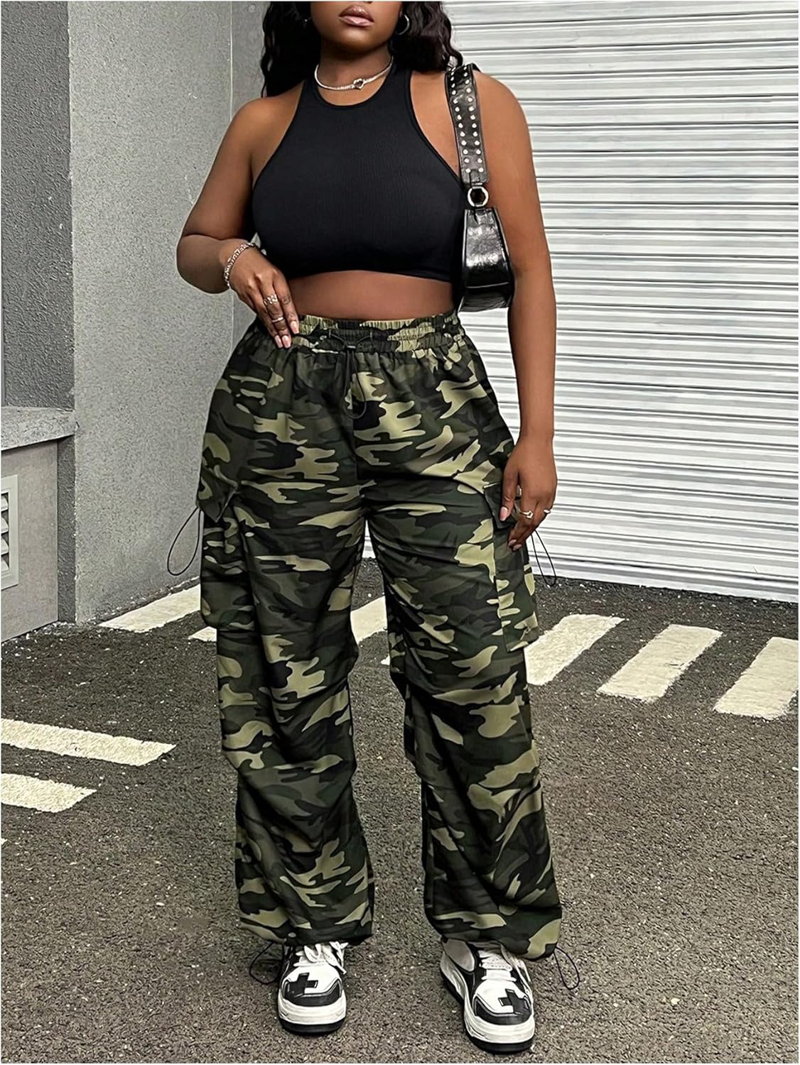 Verdusa Women's Plus Size Cargo Pants Drawstring Waist Ruched Baggy Parachute Pants Streetwear Joggers with Pockets - Image 5