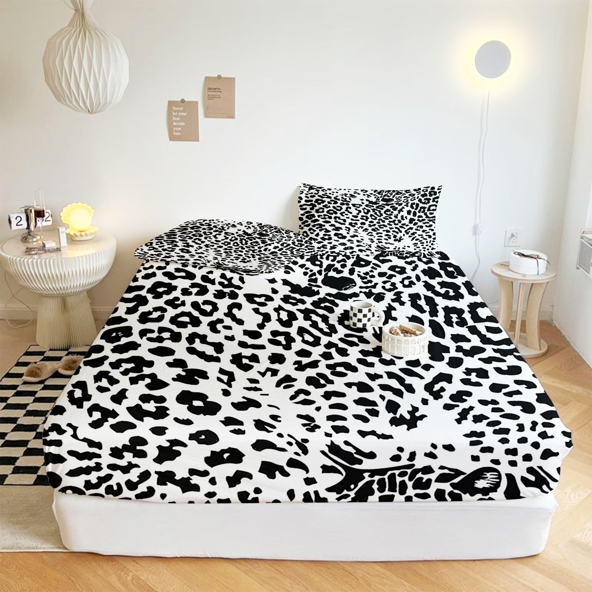 Sabana Bajera Leopardo Blanco Y Negro Microfibra Cepillada 135x190 cm para Colchón 30cm de Altura Tejido Suave Transpirable Hipoalergénico Antiácaros y Antibact