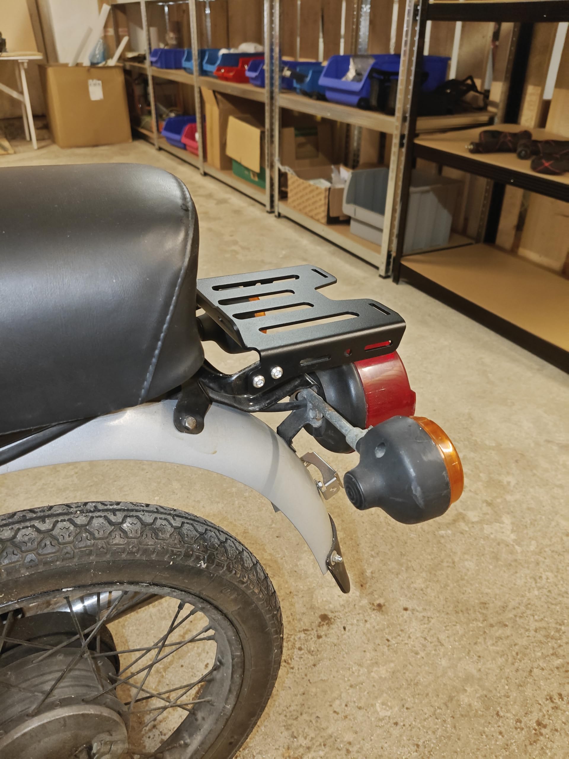 Gepäckträger „Rallye“ für Simson S50, S51, S70 – Stabiler Stahlträger, Custom Design, schwarz pulverbeschichtet (ohne Spanngurte)