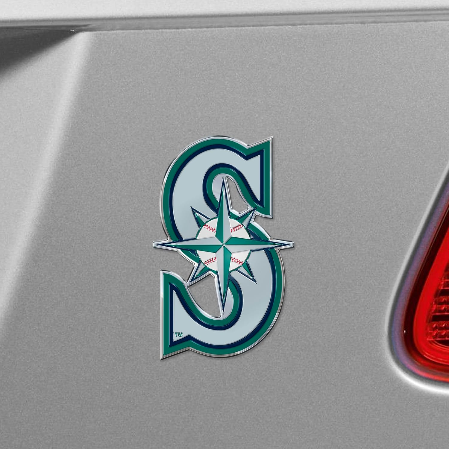 FANMATS MLB - Seattle Mariners Heavy Duty Aluminum Color Emblem
