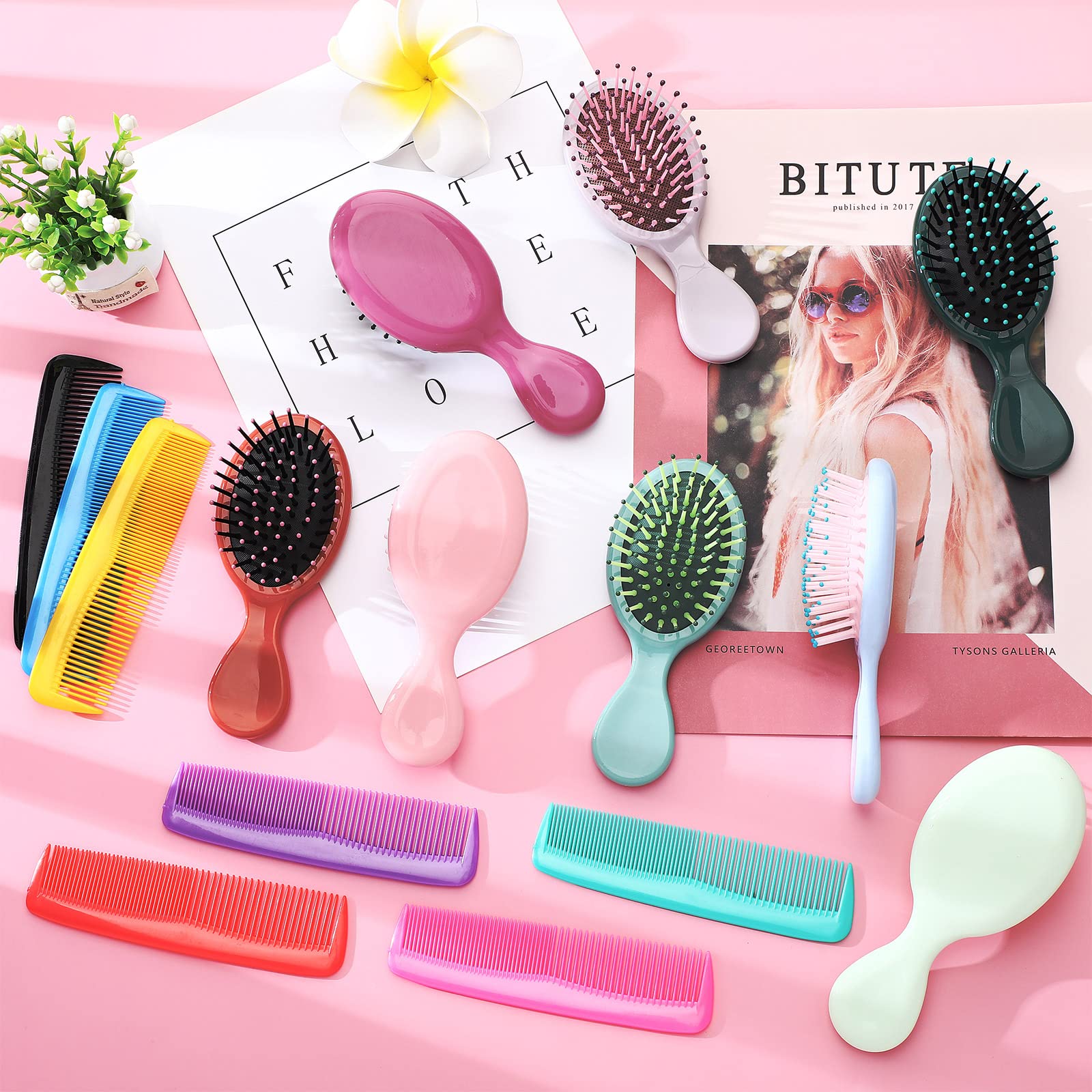 Gerrii Set di 112 mini spazzole per capelli bagnati, set di 56 spazzole districanti da viaggio con tasca piccola, 56 pettini colorati in plastica fine e larghi, spazzole districanti per bambini,