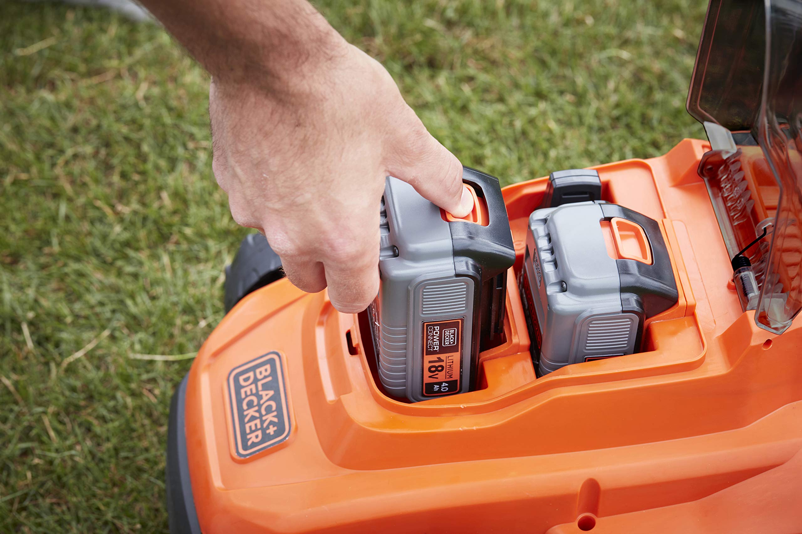 BLACK+DECKER BCMW33184L2 kosiarka akumulatorowa z 2 akumulatorami + ładowarką (zasilana 2 akumulatorami 18 V, 4,0 Ah, szerokość cięcia 33 cm, średnie powierzchnie trawników do 400 m², regulacja