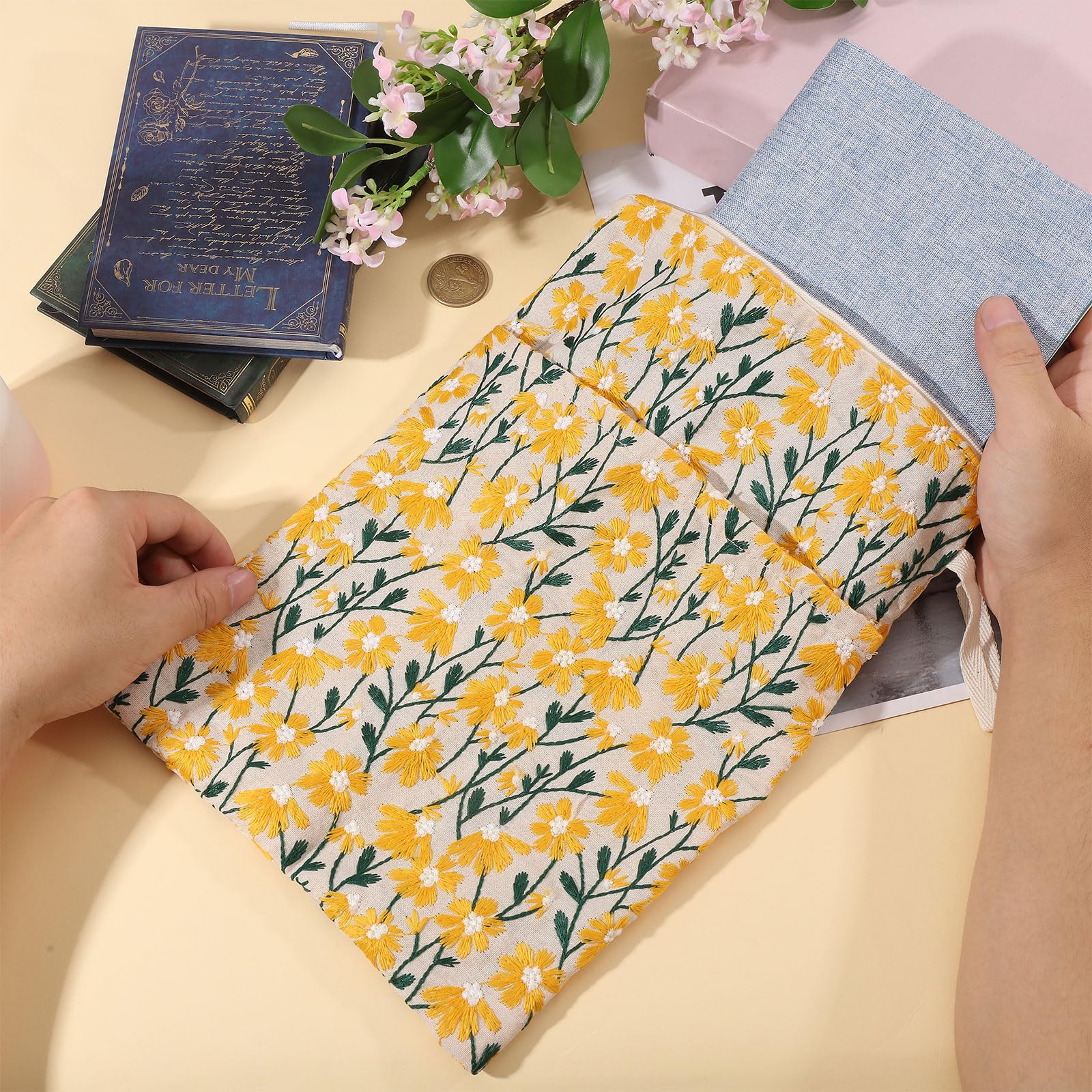 GLOBLELAND Étui de Livre Brodé de Fleurs avec Fermeture Éclair Jaune Marguerite pour Livres Brochés et Reliés