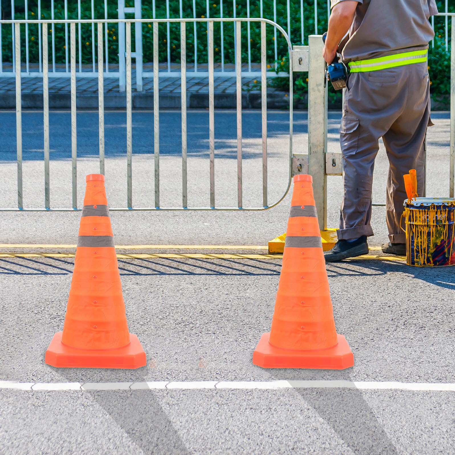 PRETYZOOM 4 Piezas Cono de Tráfico Retráctil con Base Estable y Portátil para Señalización Vial y Estacionamiento Resistente Viento y Uso Exterior