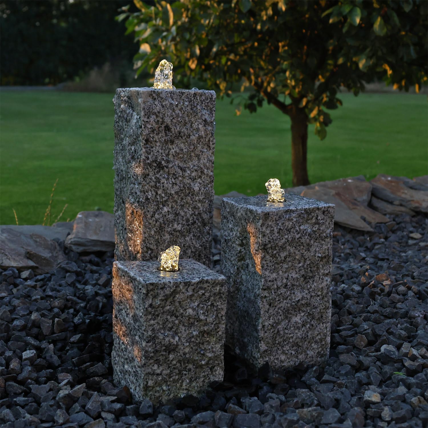 CLGarden Springbrunnen Pumpe SP3-L mit 3x Beleuchtungen warmweiß Lichtsensor 1300 Liter Wasserspiel Dämmerungssensor Pumpe mit LED