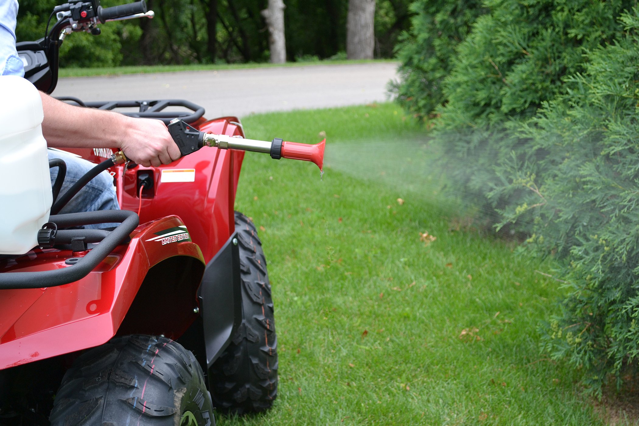 Valley Industries SG-2200-CSK Adjustable Flash Spray Gun-Up to 5.5GPM, 400 PSI, Interchangeable Nozzles, Red