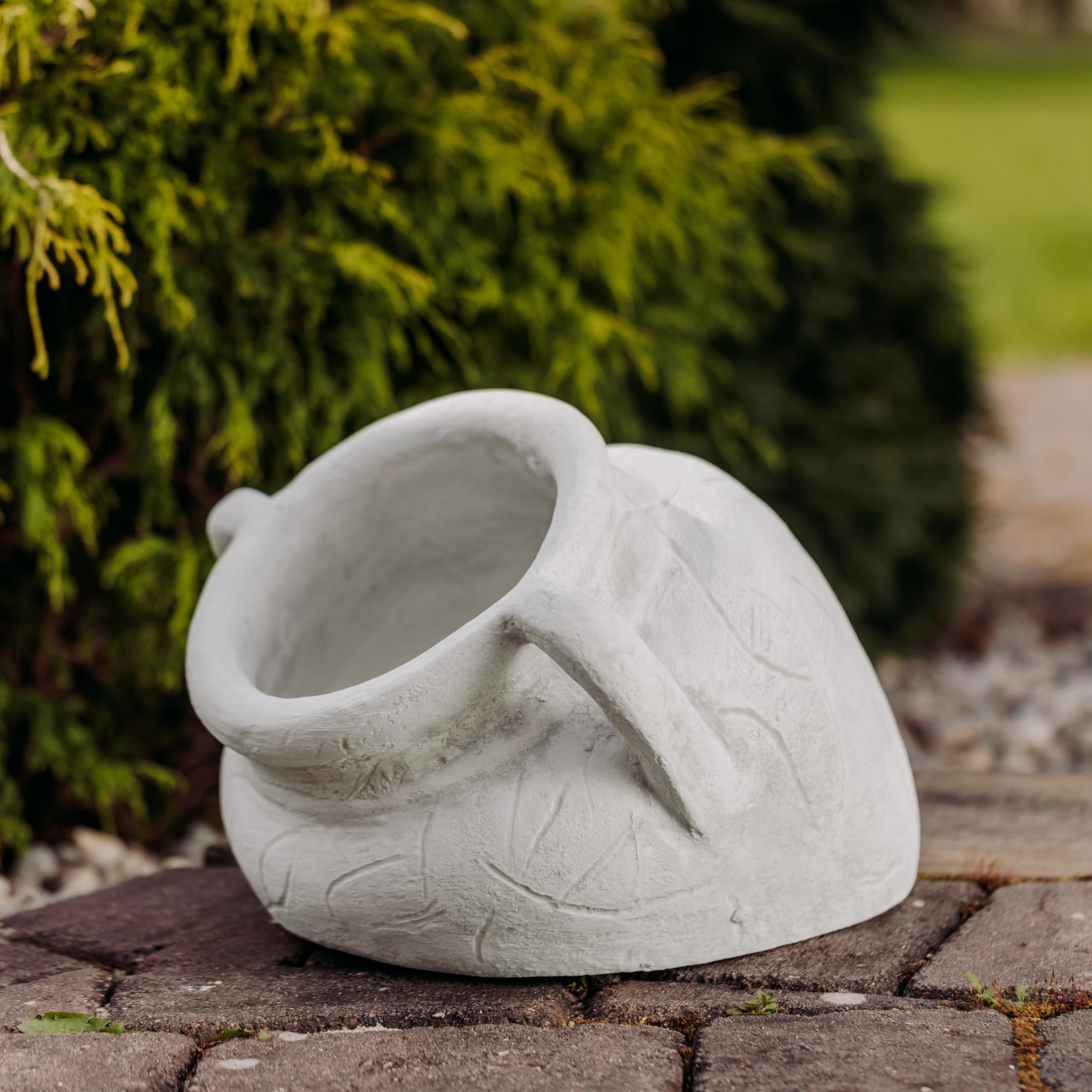 gartendekoparadies.de liegende Amphore, Blumentopf aus Steinguss, H 28 cm, Öffnung Ø 20 cm, Volumen ca. 6,5 l, 17 kg, frostbeständig bis -30 °C, Grau, Pflanzgefäß als Gartendeko