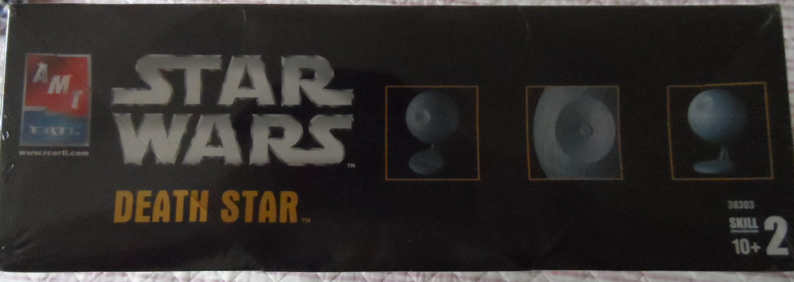 スターウォーズ　ファイバーオプティック　スターデストロイヤー　amt/ERTL Amazon.co.jp: STAR WARS Star Destroyer光ファイバモデルKit