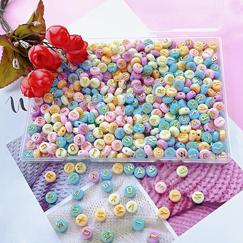 Vista 64 de Amaney - 1200 cuentas de letras de la A a la Z de 0.157 x 0.276 in, cuentas redondas blancas del alfabeto acrílico, incluye 100 cuentas de corazón