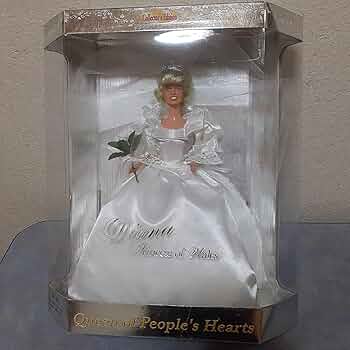 ダイアナ妃人形 Amazon | Diana Princess of Wales ダイアナ妃 人形 ドール