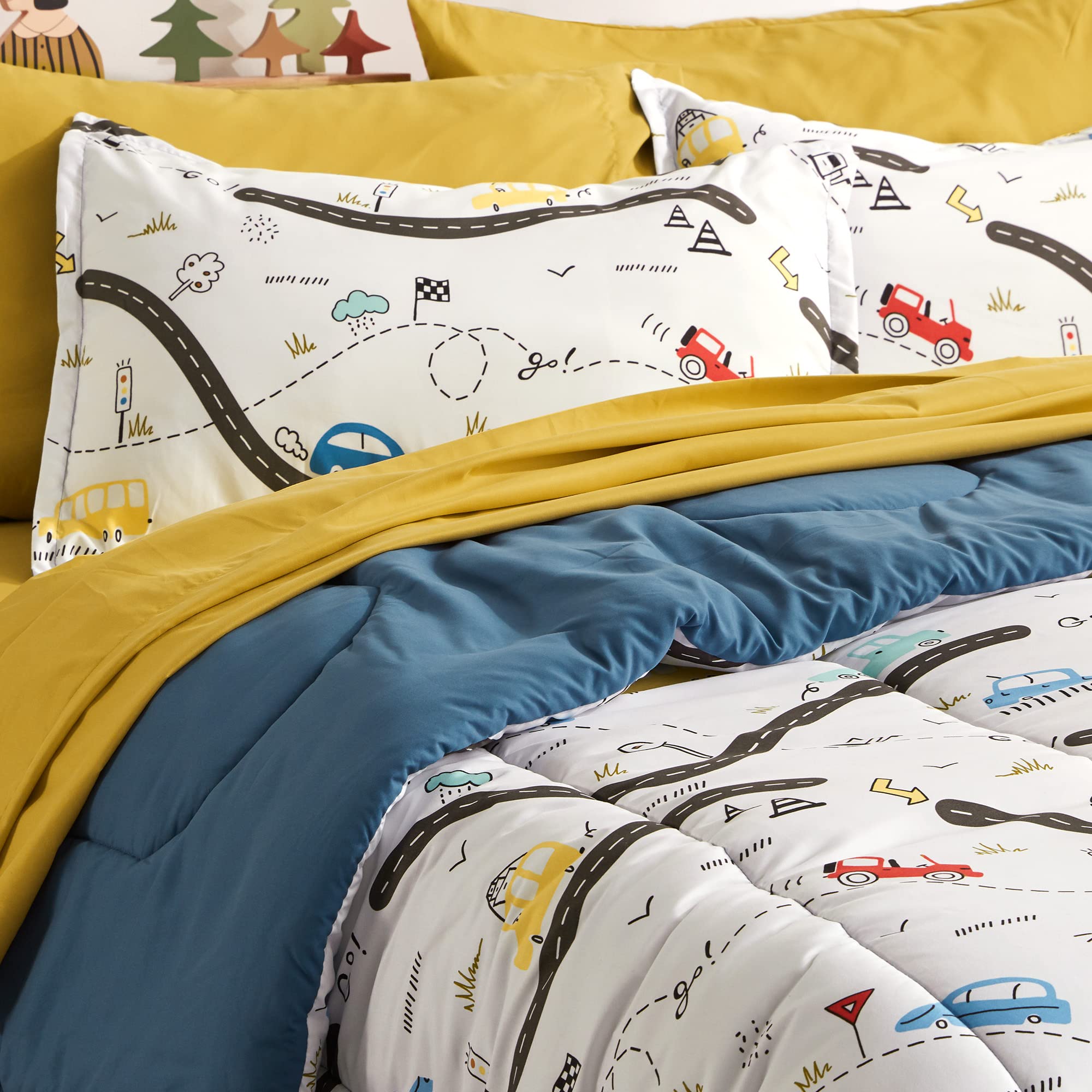 SLEEP ZONE Kids Twin Comforter Set - Fire Truck Print, Super Soft, All-Season, 2-Piece Bedding