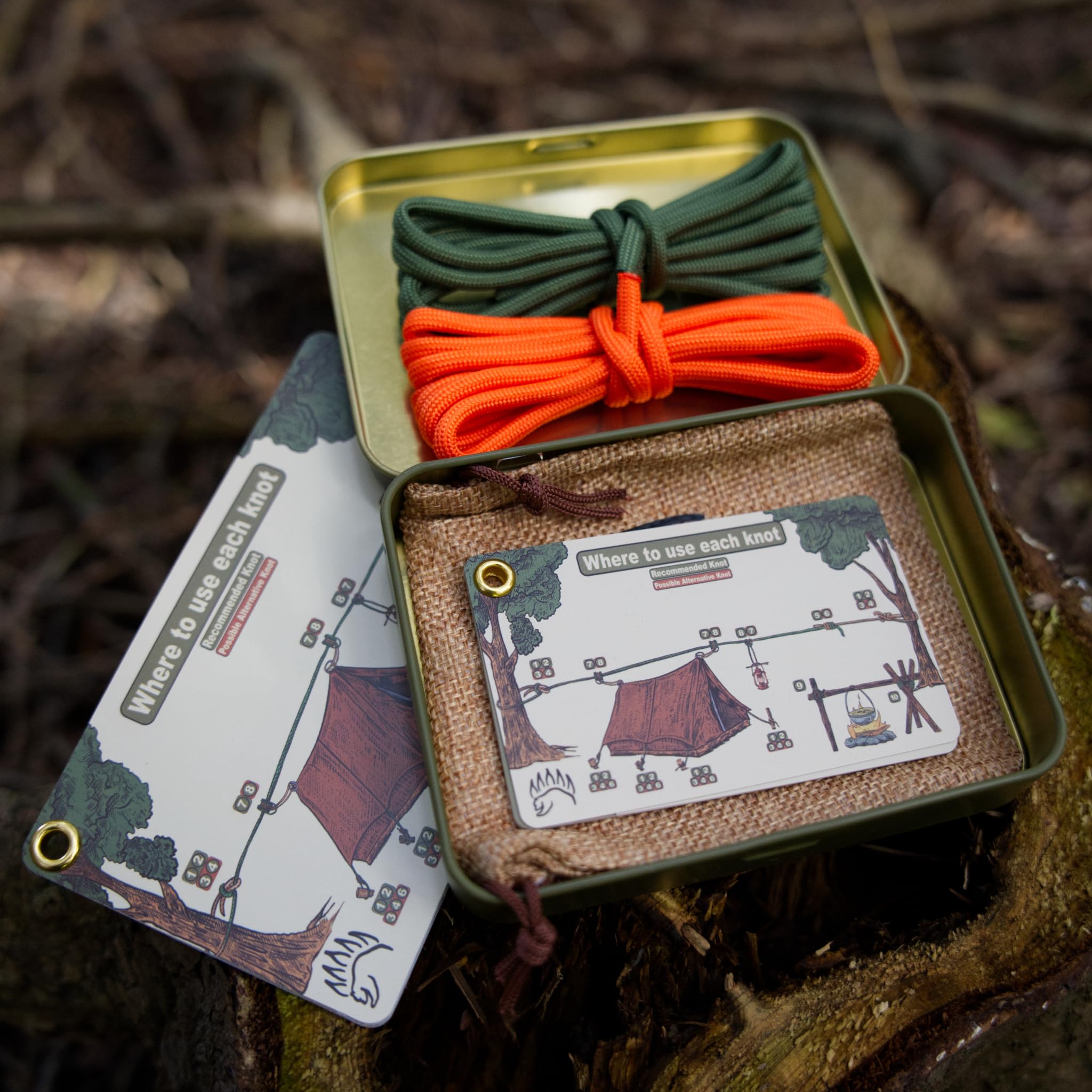 The Bear Essentials Knotenbindungsset – Beste Camping-Knoten-Edition – wasserdichte Knotenkarten, Übungsseile, in unserer Aluminiumdose