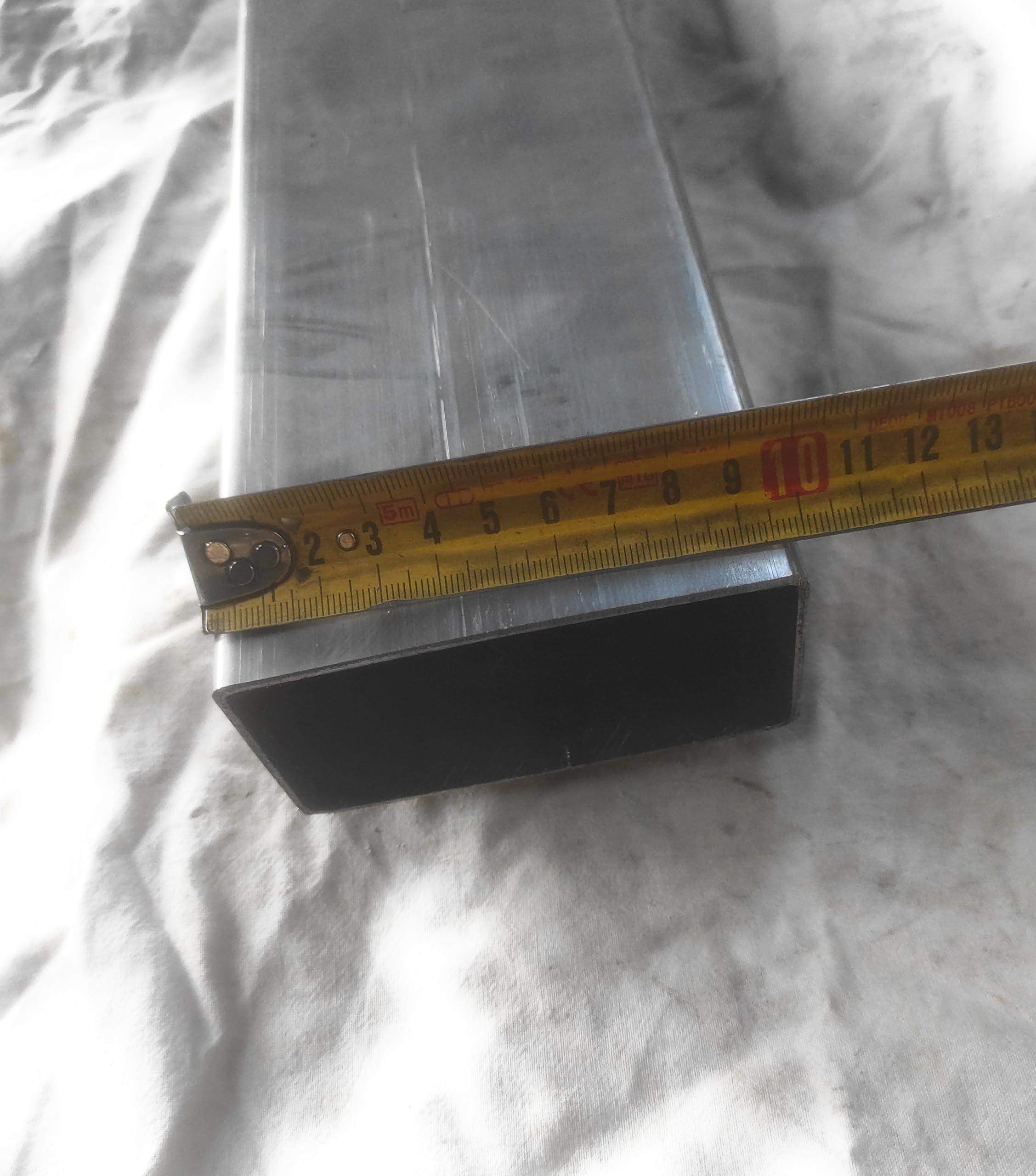 Tubo hierro 100x40x2 mm. Largo 2 metros