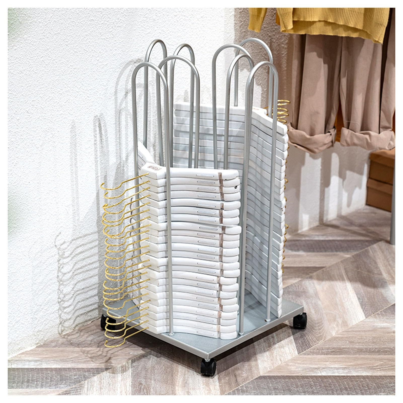 Support de rangement de cintres avec 4 roues pour dressing et magasin