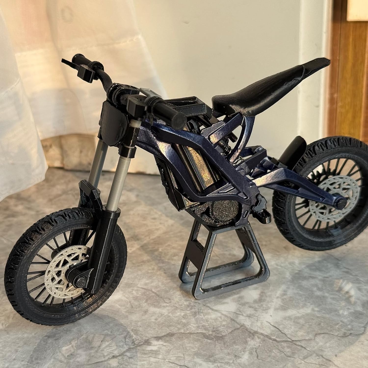 1:9 Scale Electric Dirt Bike Model Compatible with Surron Light Bee X, Motorcycle Miniature with Functional Suspension, Gift for Dirt Bike Fans (Blue)