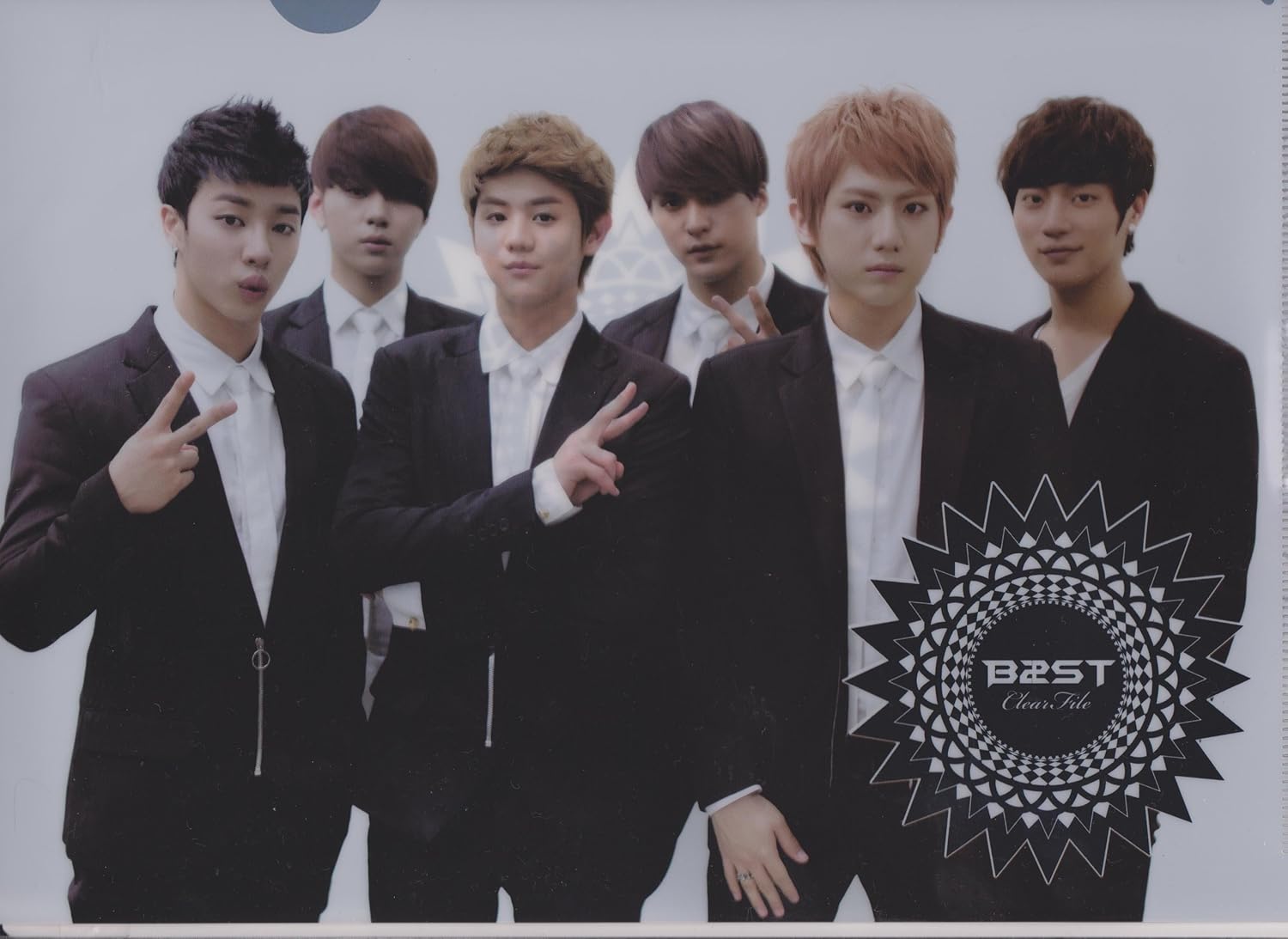 Amazon.co.jp ビースト/BEAST(B2ST)/ドゥジュン・ヒョンスン・ジュンヒョン・ヨソプ・ギグァン・ドンウン/公式クリア